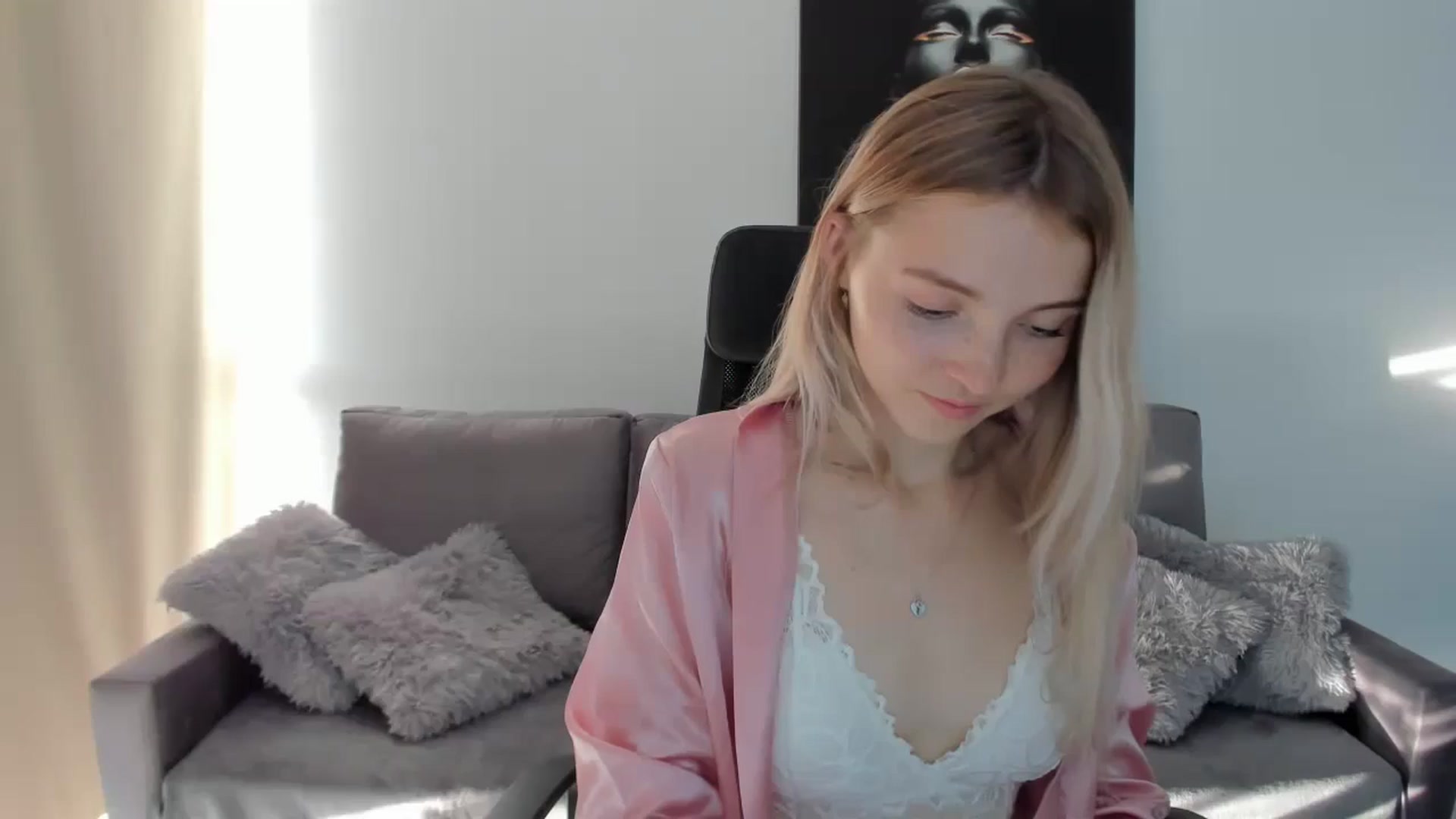 Gallery image thumbnail from Daisyy's myfreecams stream on, 08/18/2024, 16:37 image 3 of 20
