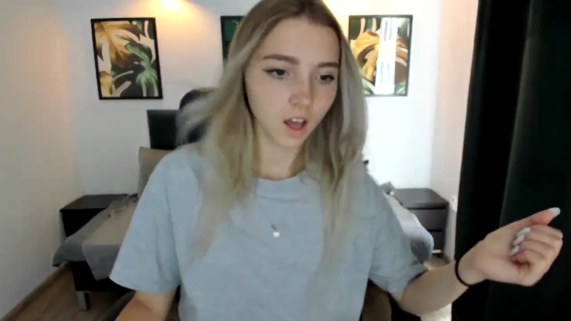 Gallery image thumbnail from Daisyy's myfreecams stream on, 08/22/2024, 13:35 image 8 of 20