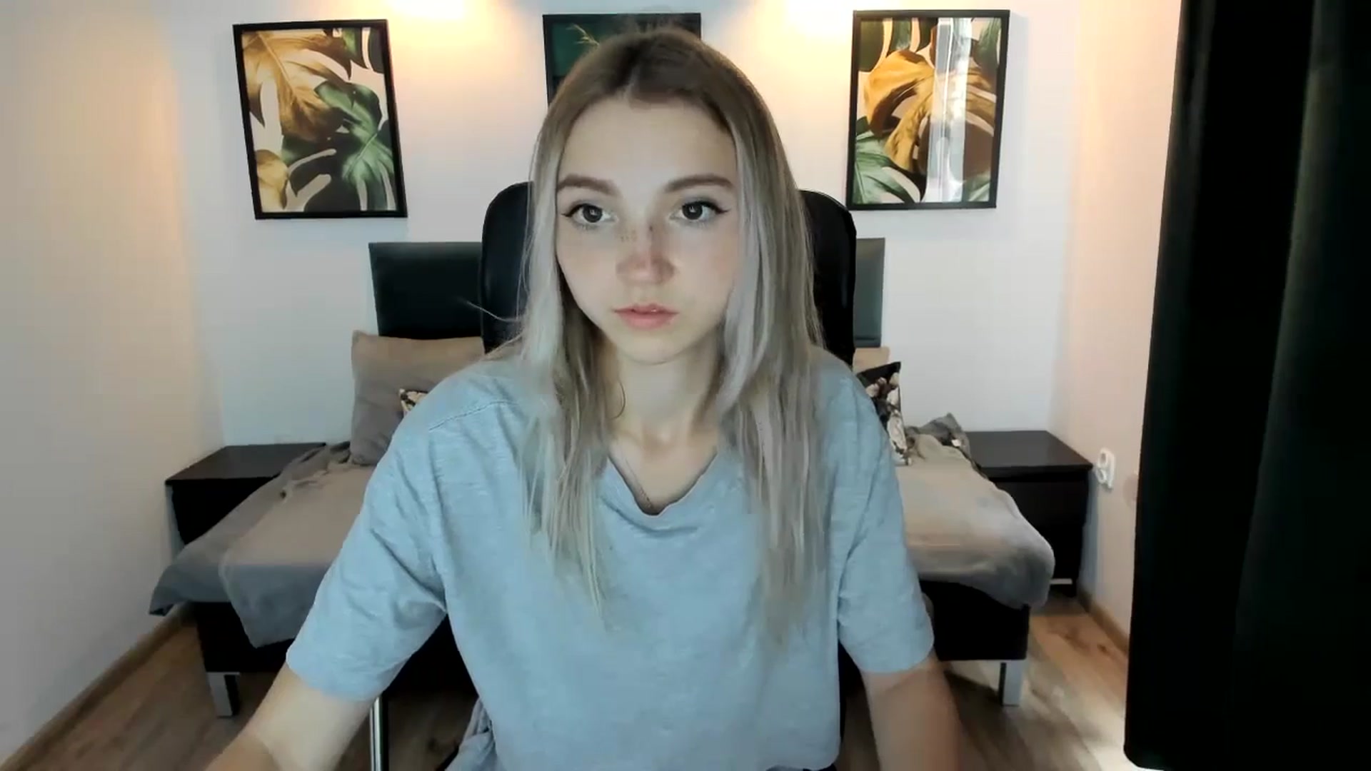 Gallery image thumbnail from Daisyy's myfreecams stream on, 08/22/2024, 16:34 image 2 of 20