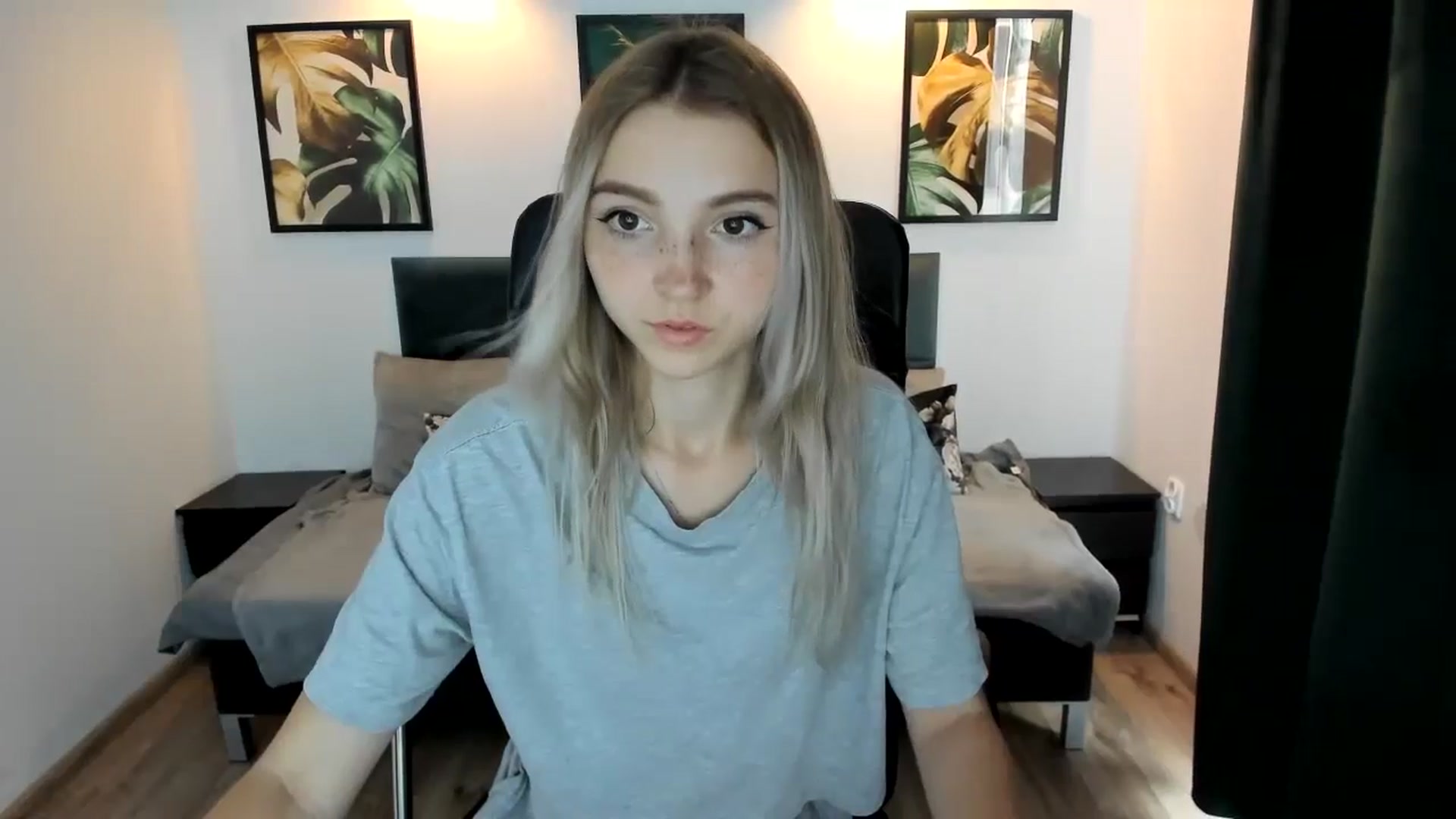 Gallery image thumbnail from Daisyy's myfreecams stream on, 08/22/2024, 16:34 image 3 of 20