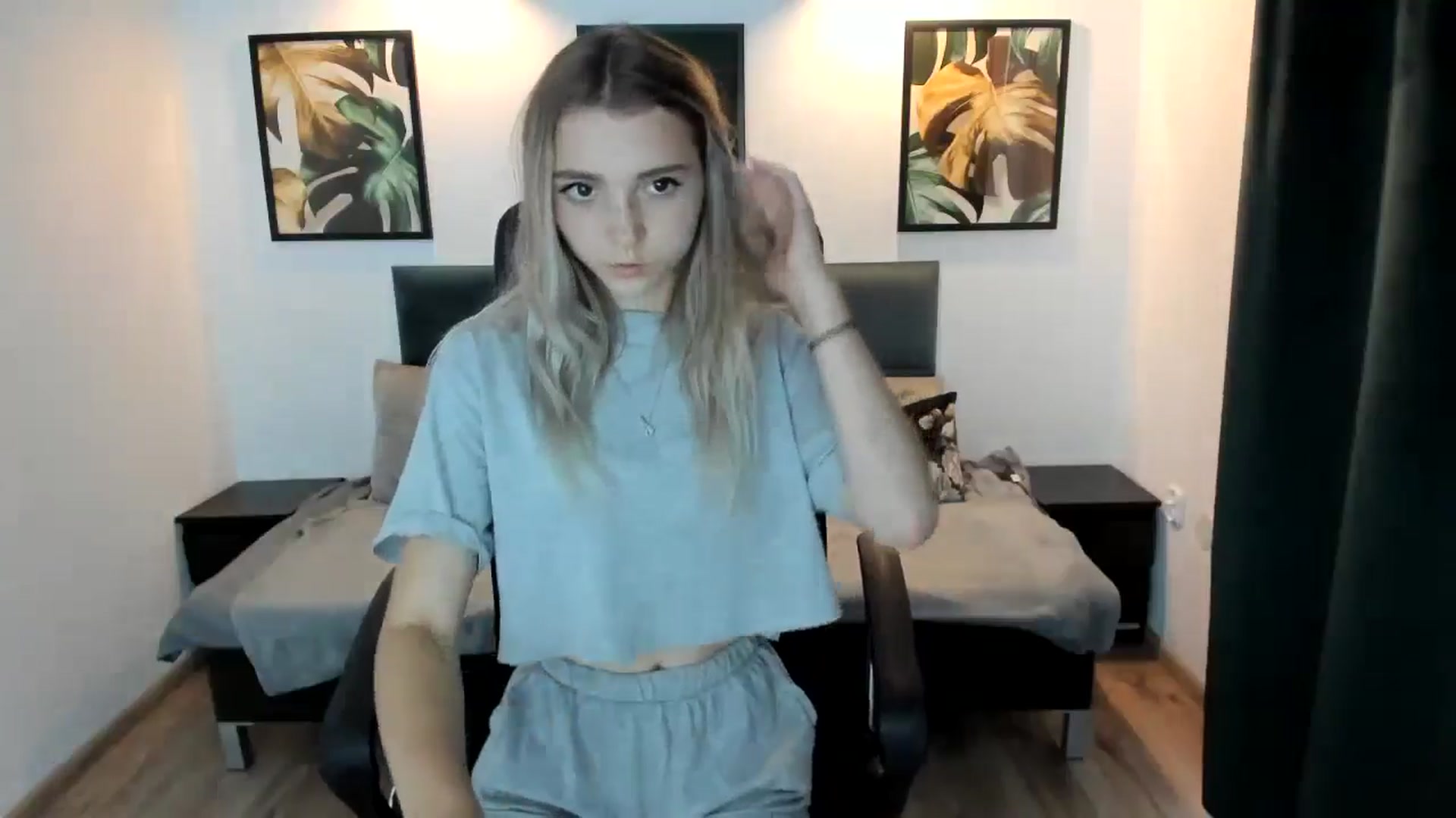 Gallery image thumbnail from Daisyy's myfreecams stream on, 08/22/2024, 18:33 image 3 of 20