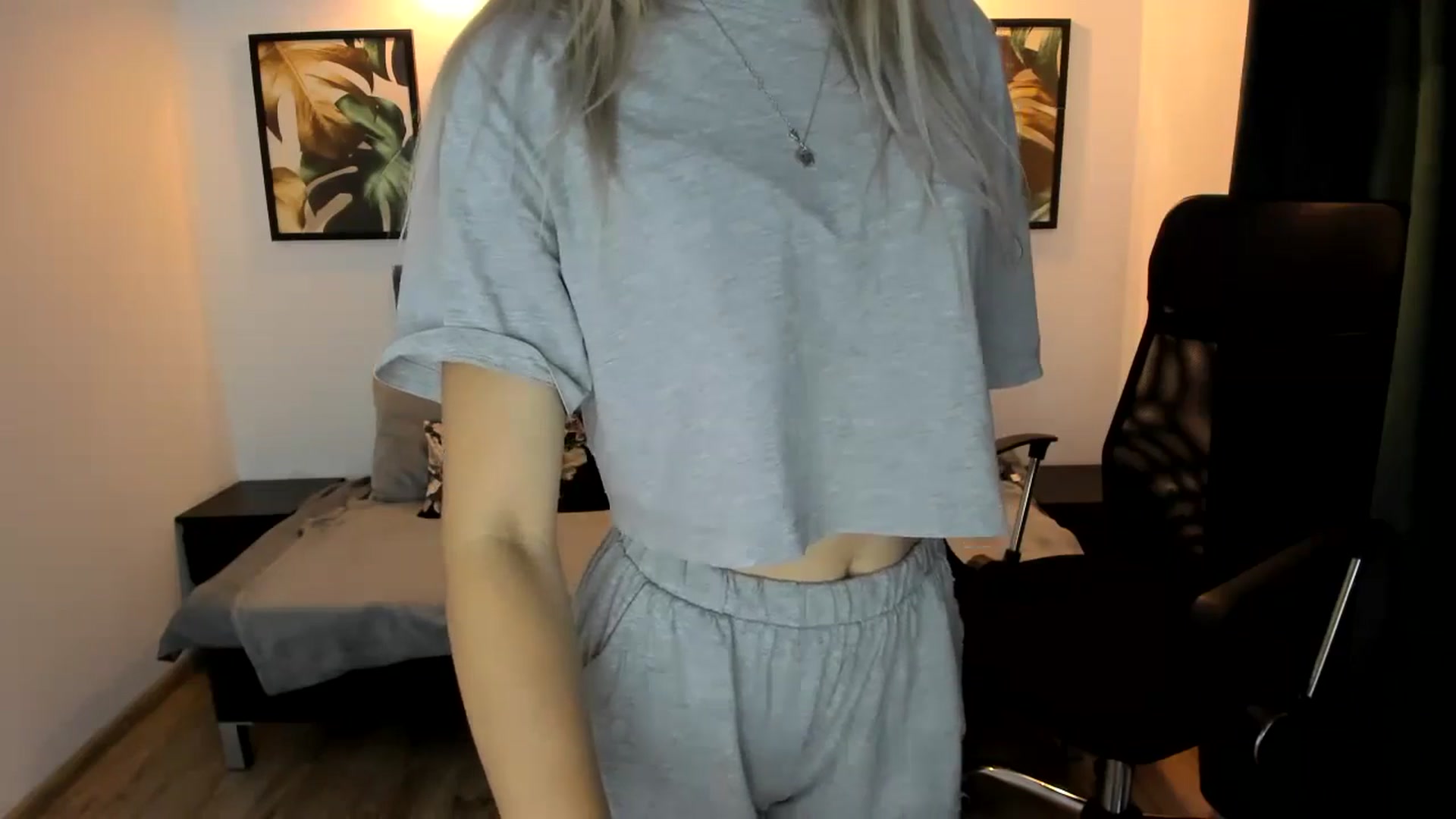 Gallery image thumbnail from Daisyy's myfreecams stream on, 08/22/2024, 18:33 image 7 of 20