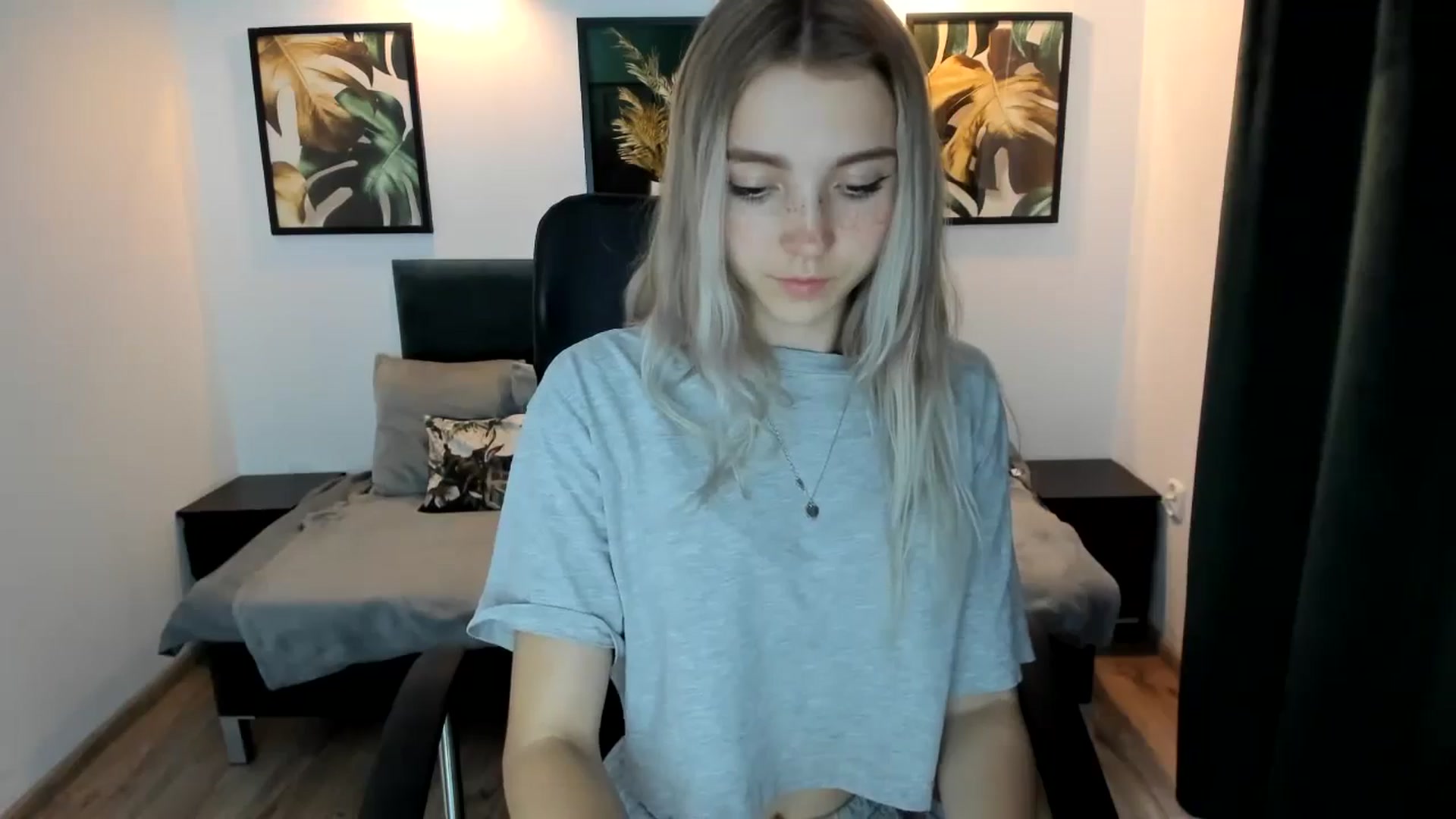 Gallery image thumbnail from Daisyy's myfreecams stream on, 08/22/2024, 18:33 image 4 of 20