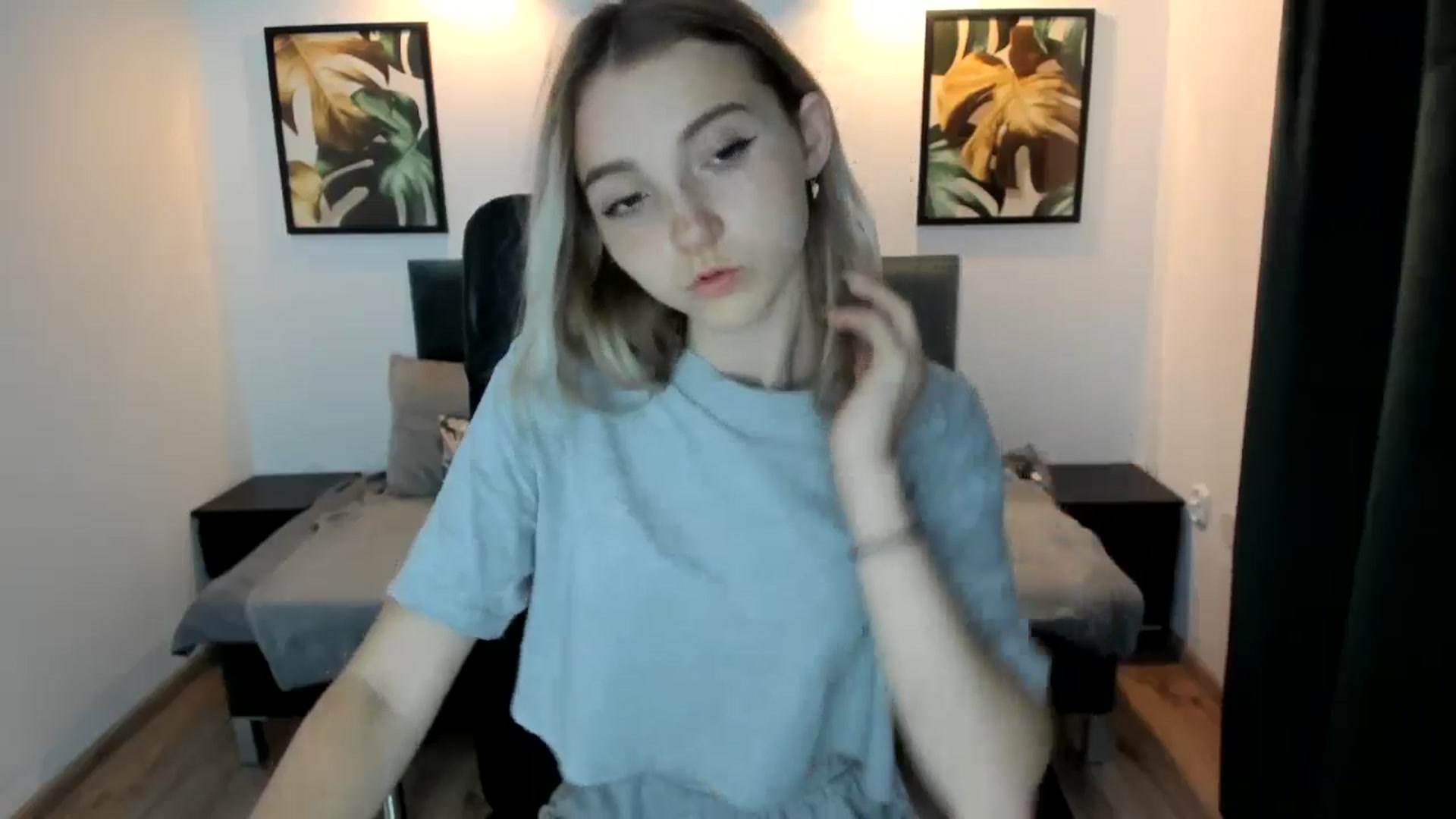 Gallery image thumbnail from Daisyy's myfreecams stream on, 08/22/2024, 19:12 image 13 of 20