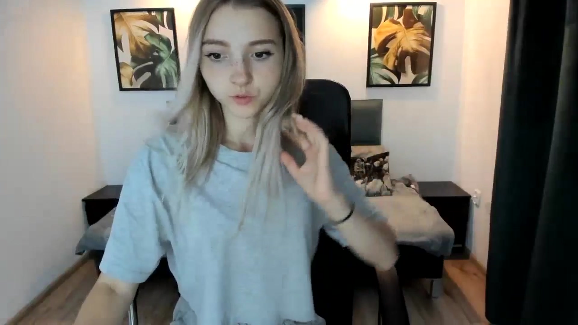 Gallery image thumbnail from Daisyy's myfreecams stream on, 08/22/2024, 21:52 image 5 of 20