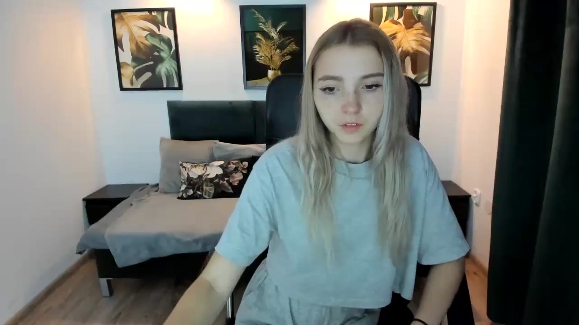 Gallery image thumbnail from Daisyy's myfreecams stream on, 08/22/2024, 22:10 image 13 of 20