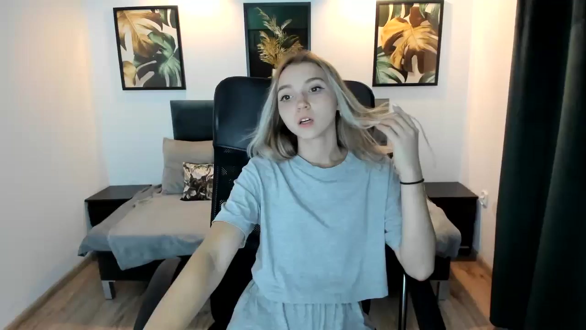 Gallery image thumbnail from Daisyy's myfreecams stream on, 08/22/2024, 22:38 image 5 of 20