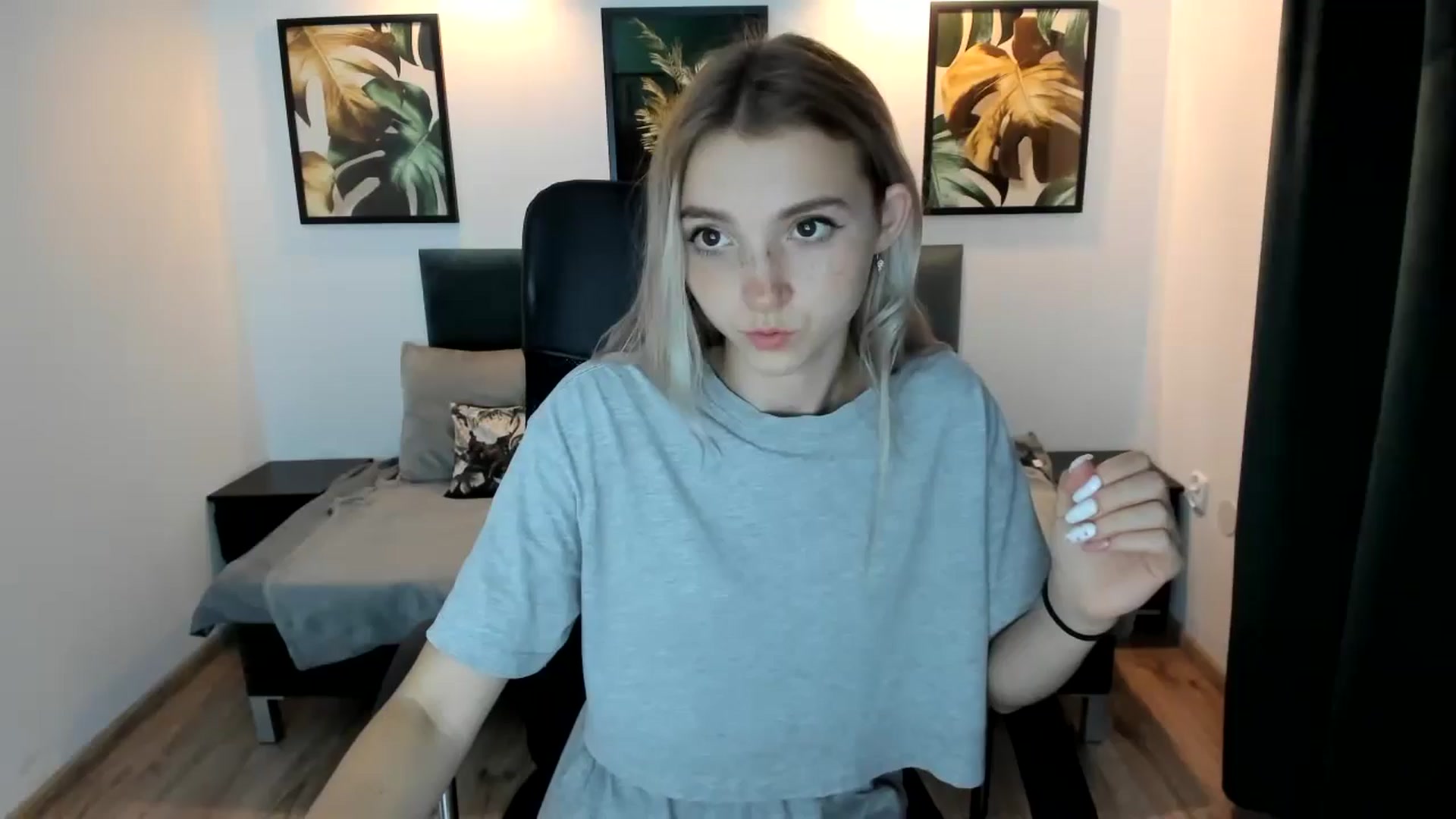 Gallery image thumbnail from Daisyy's myfreecams stream on, 08/22/2024, 22:38 image 1 of 20