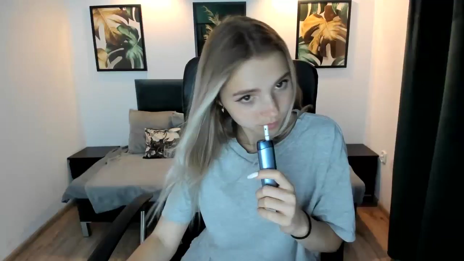 Gallery image thumbnail from Daisyy's myfreecams stream on, 08/22/2024, 22:38 image 8 of 20