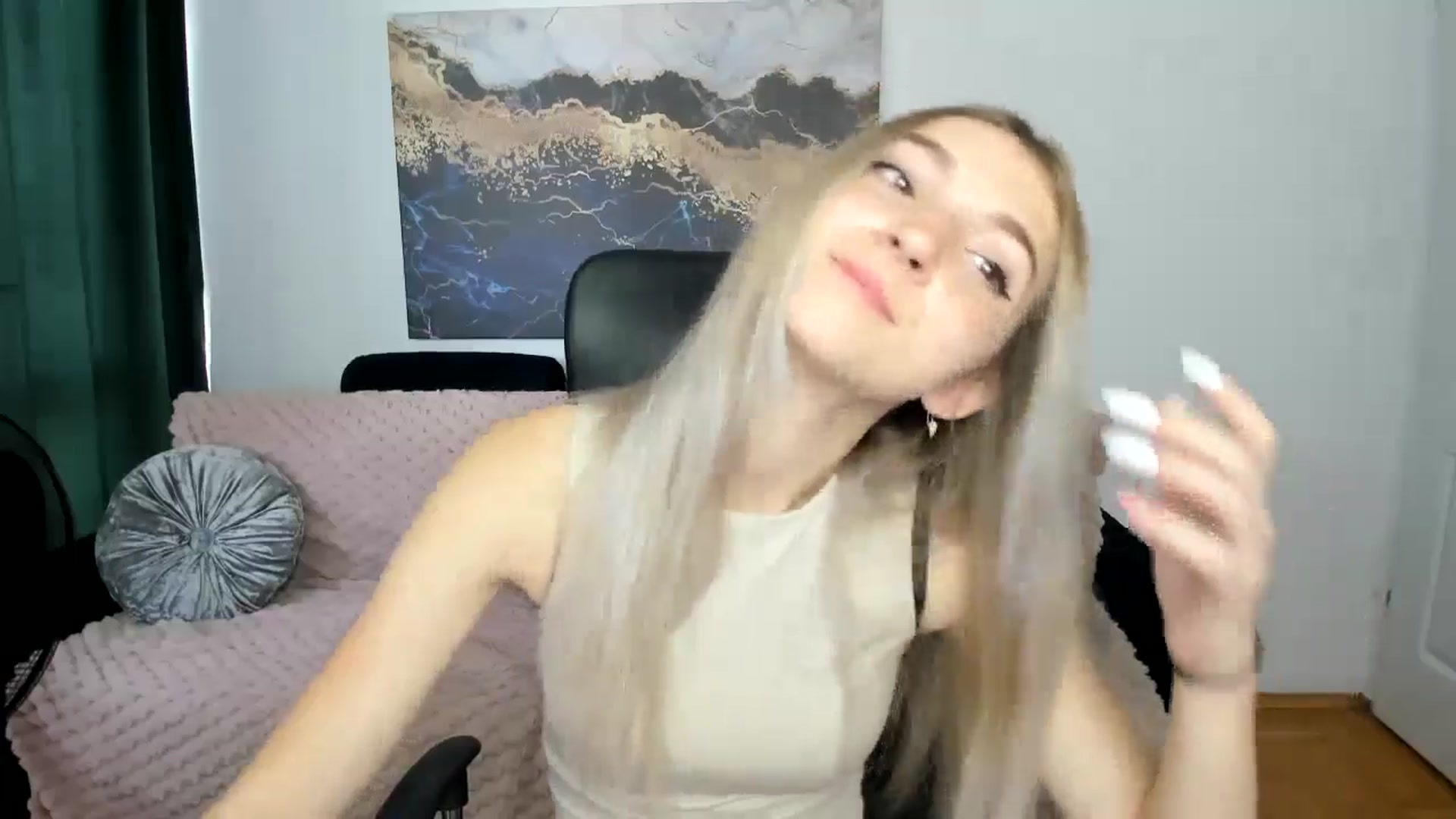 Gallery image thumbnail from Daisyy's myfreecams stream on, 08/23/2024, 12:46 image 17 of 20