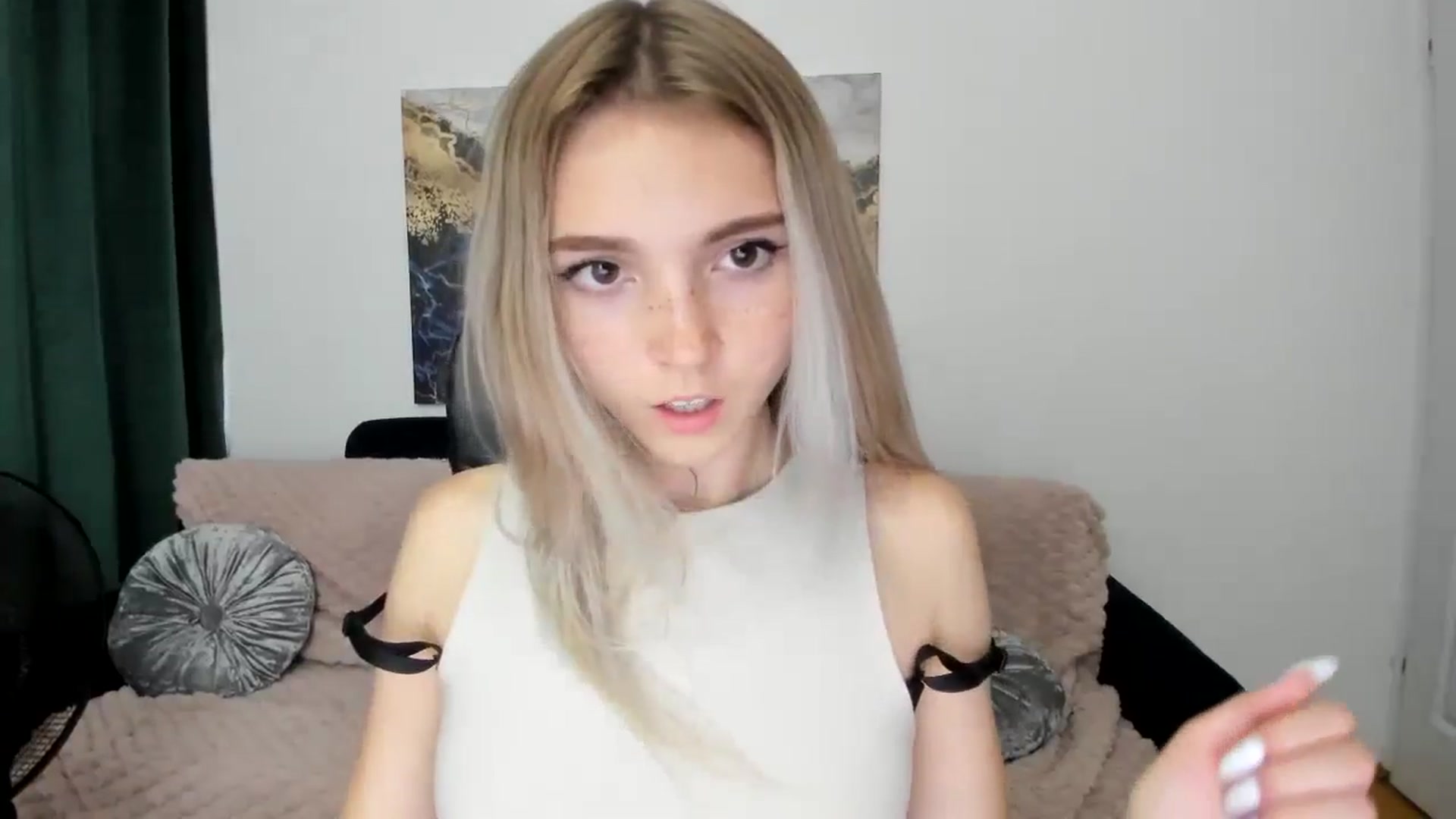 Gallery image thumbnail from Daisyy's myfreecams stream on, 08/23/2024, 17:51 image 19 of 20