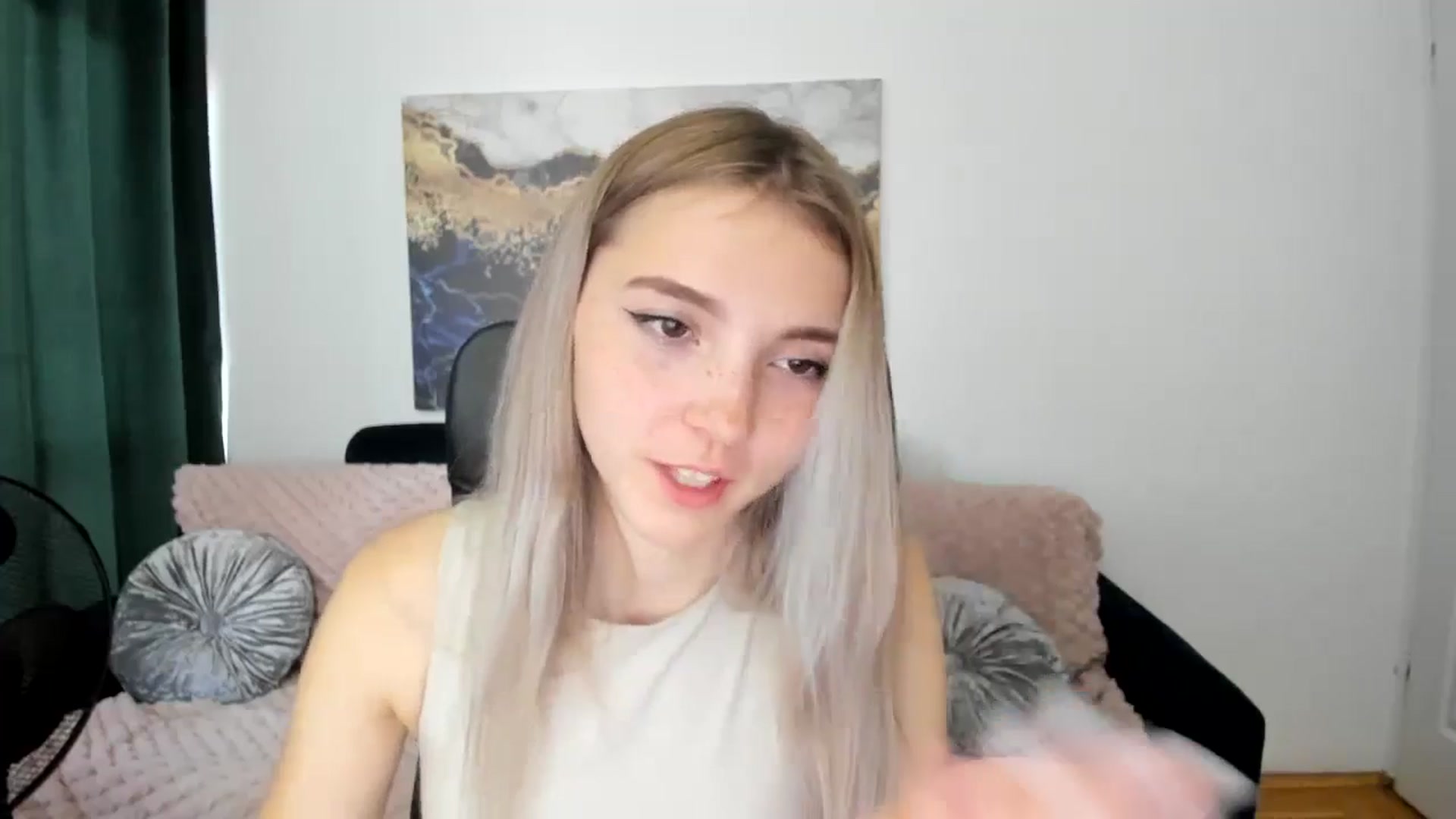 Gallery image thumbnail from Daisyy's myfreecams stream on, 08/23/2024, 17:51 image 5 of 20