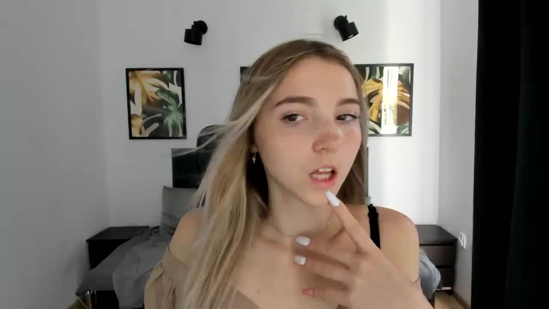 Gallery image thumbnail from Daisyy's myfreecams stream on, 08/24/2024, 13:17 image 20 of 20