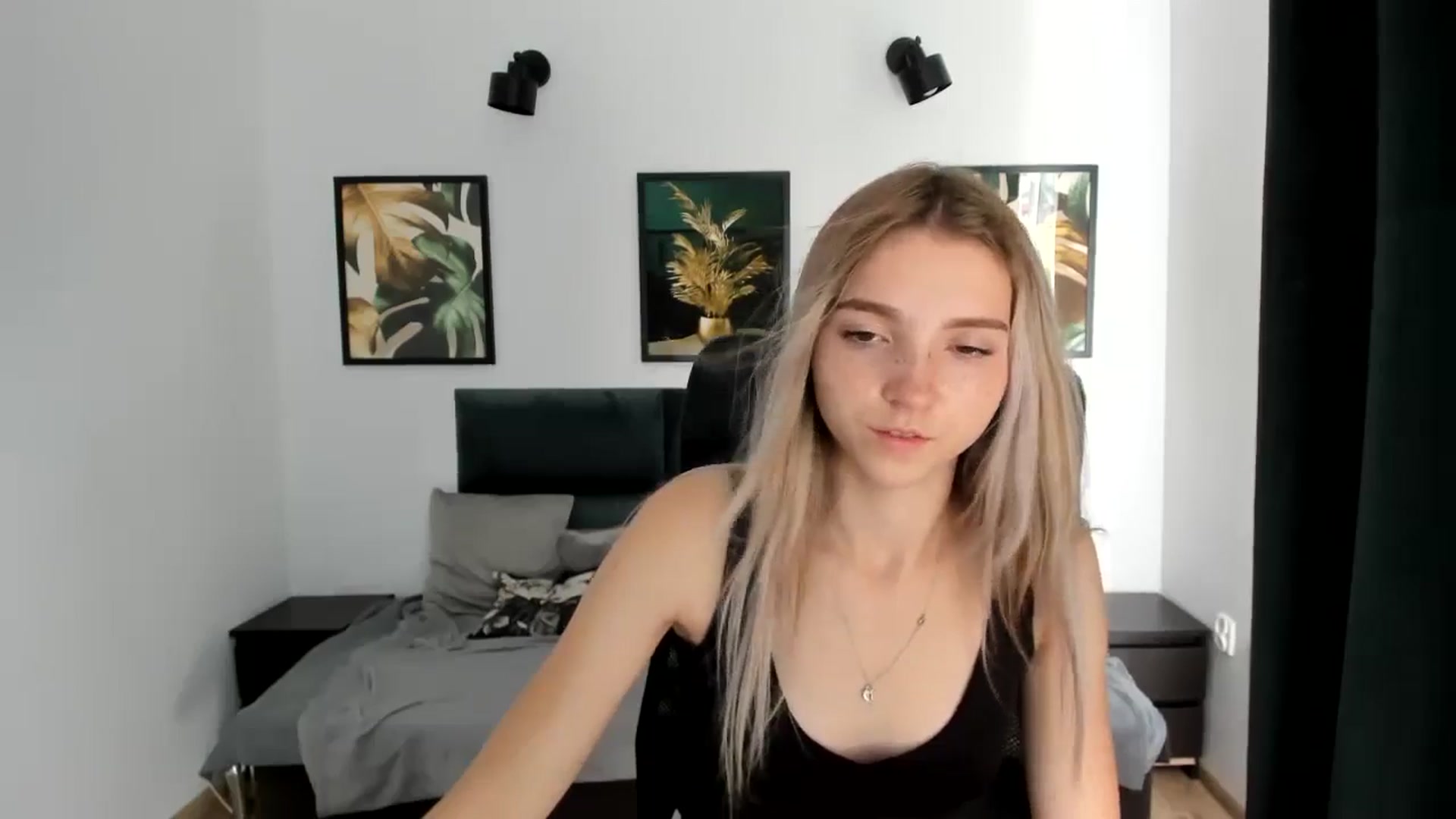Gallery image thumbnail from Daisyy's myfreecams stream on, 08/24/2024, 15:05 image 11 of 20