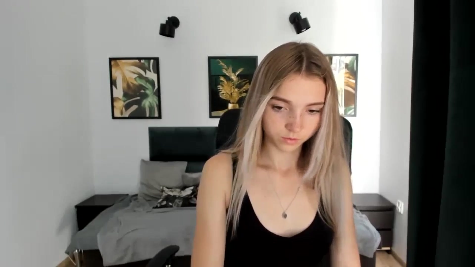 Gallery image thumbnail from Daisyy's myfreecams stream on, 08/24/2024, 15:05 image 7 of 20