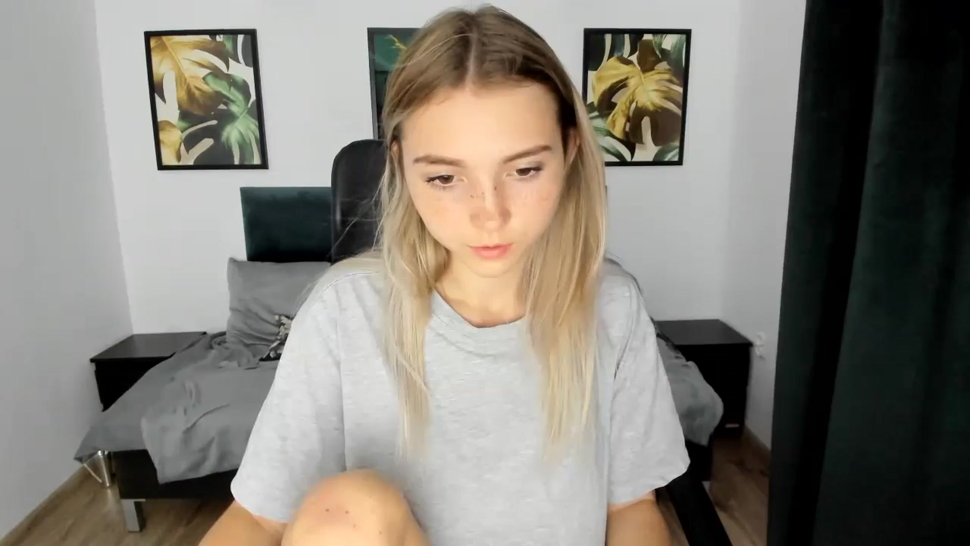 Gallery image thumbnail from Daisyy's myfreecams stream on, 08/24/2024, 18:53 image 6 of 20