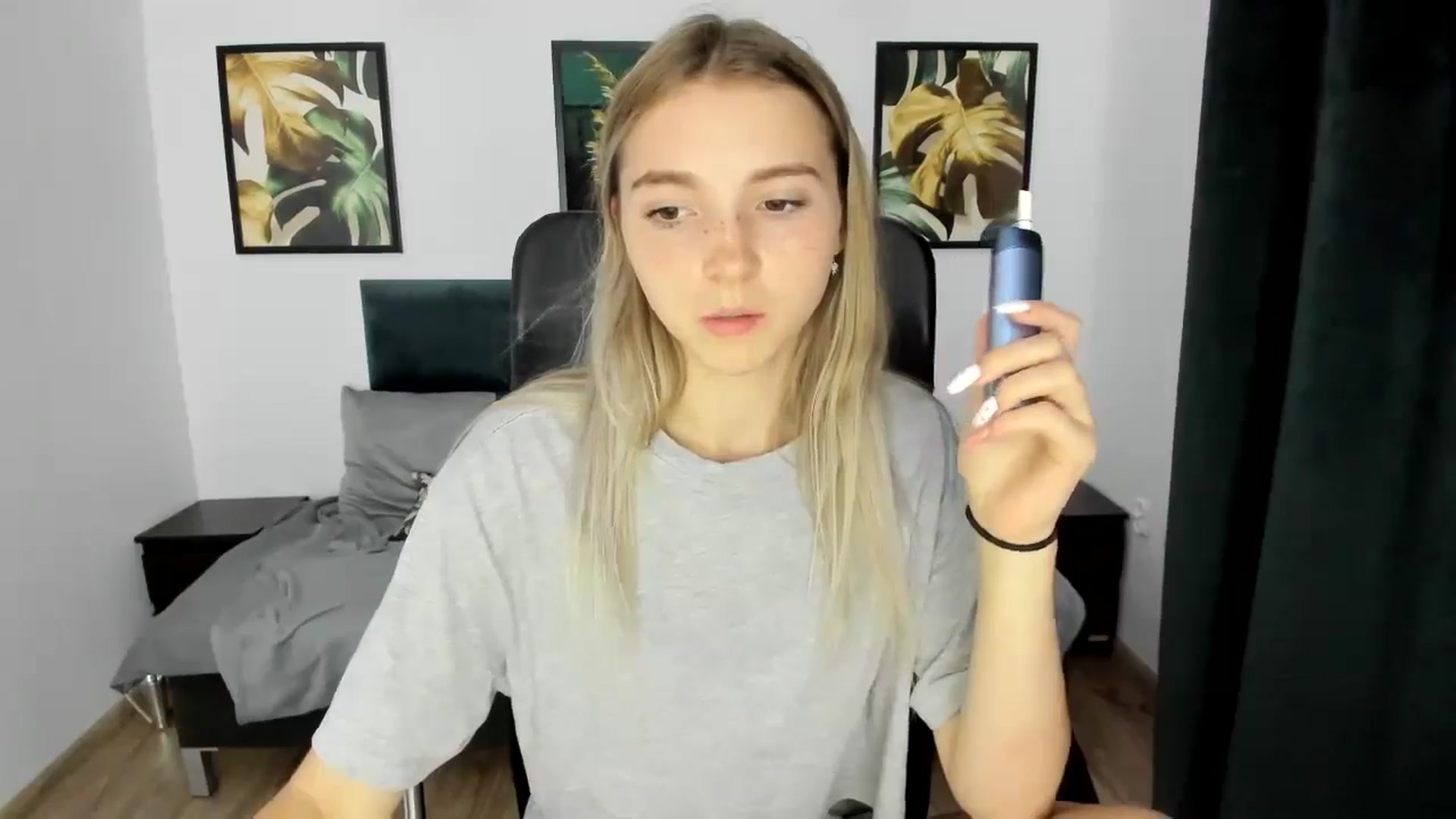 Gallery image thumbnail from Daisyy's myfreecams stream on, 08/24/2024, 18:53 image 13 of 20