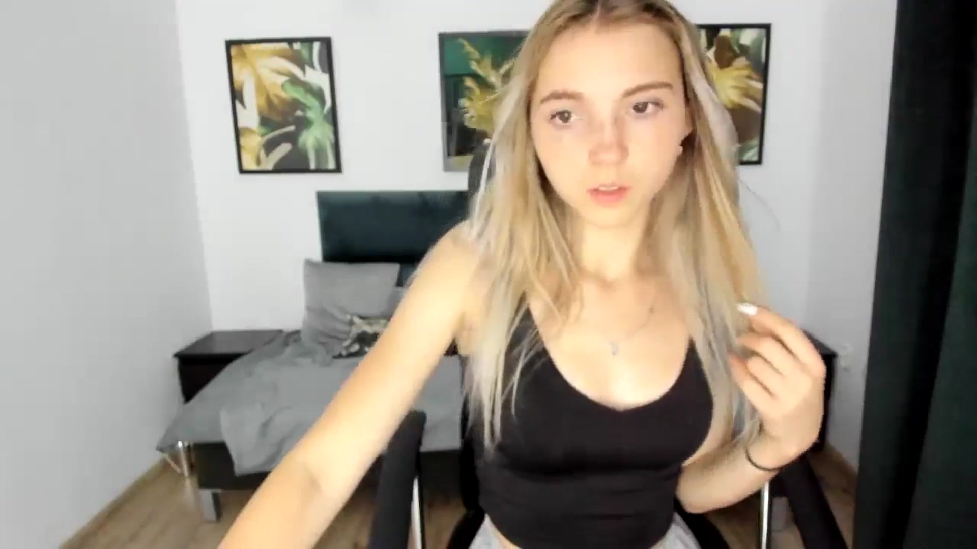 Gallery image thumbnail from Daisyy's myfreecams stream on, 08/24/2024, 20:07 image 12 of 20