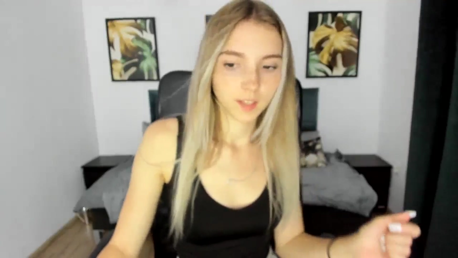 Gallery image thumbnail from Daisyy's myfreecams stream on, 08/24/2024, 20:07 image 6 of 20
