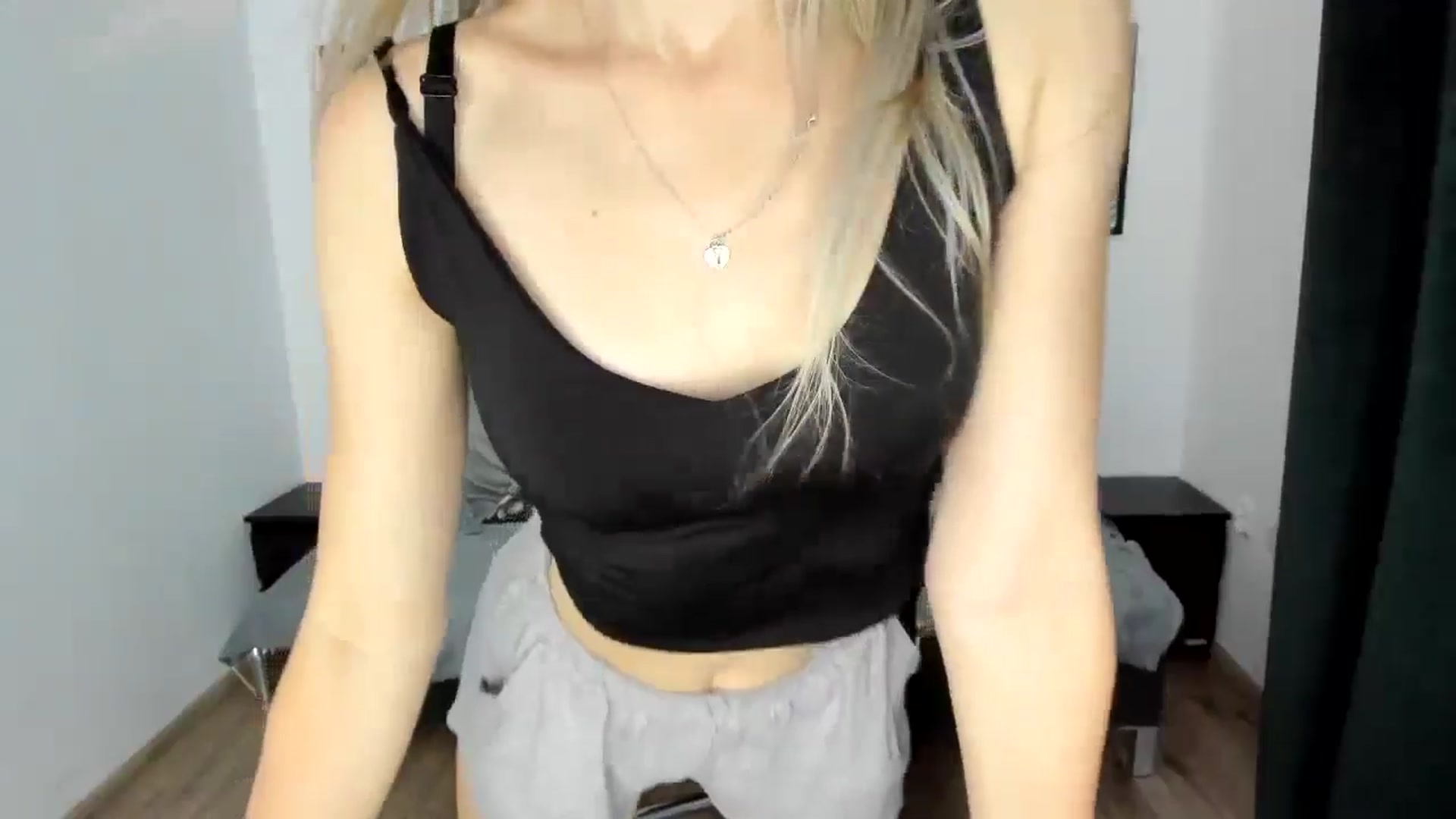 Gallery image thumbnail from Daisyy's myfreecams stream on, 08/24/2024, 20:07 image 20 of 20