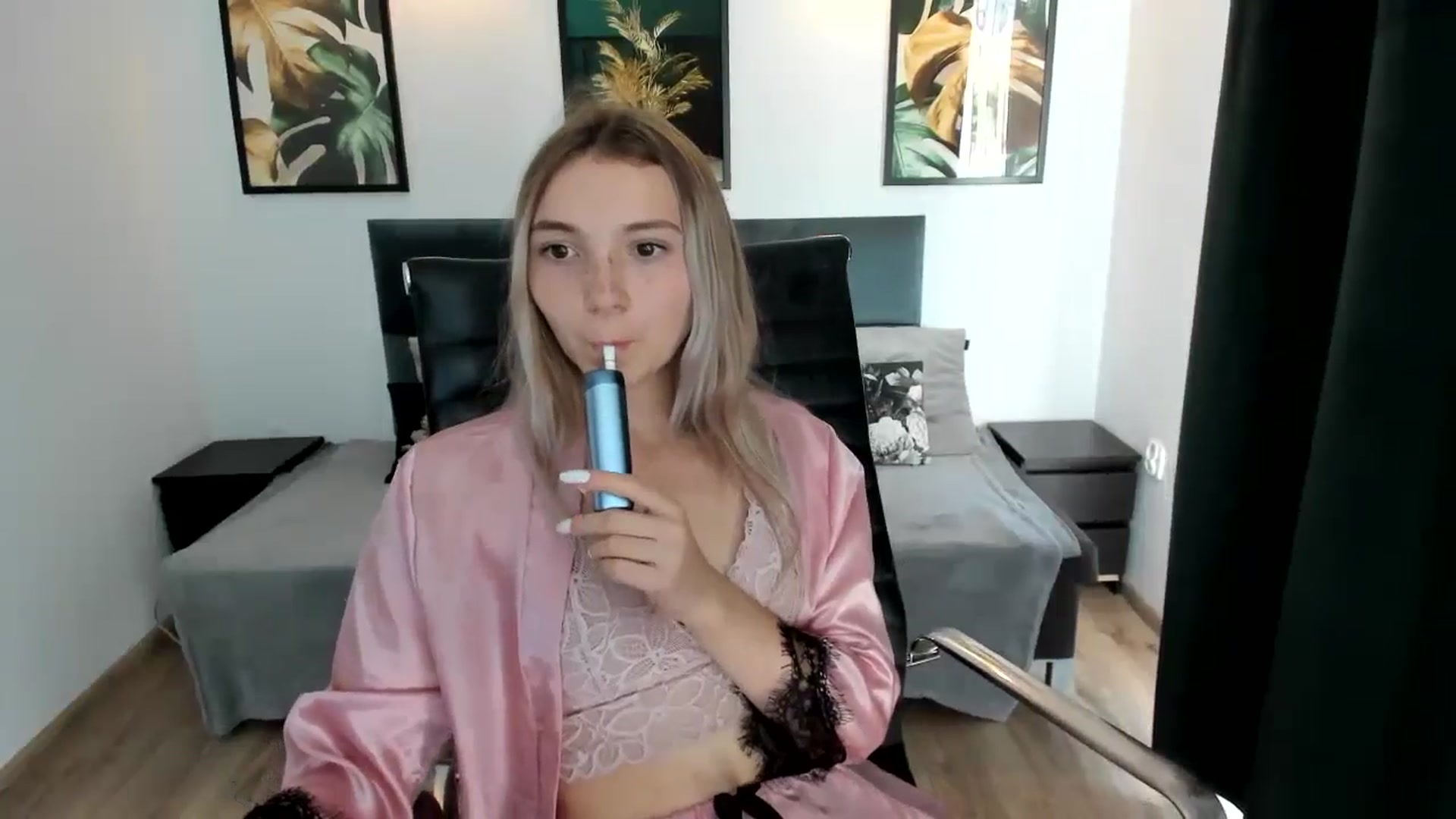 Gallery image thumbnail from Daisyy's myfreecams stream on, 08/26/2024, 15:05 image 11 of 20