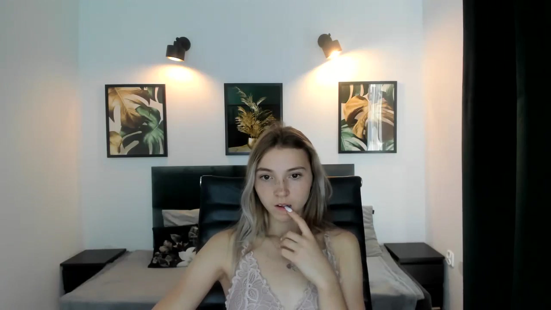 Gallery image thumbnail from Daisyy's myfreecams stream on, 08/26/2024, 17:03 image 5 of 20