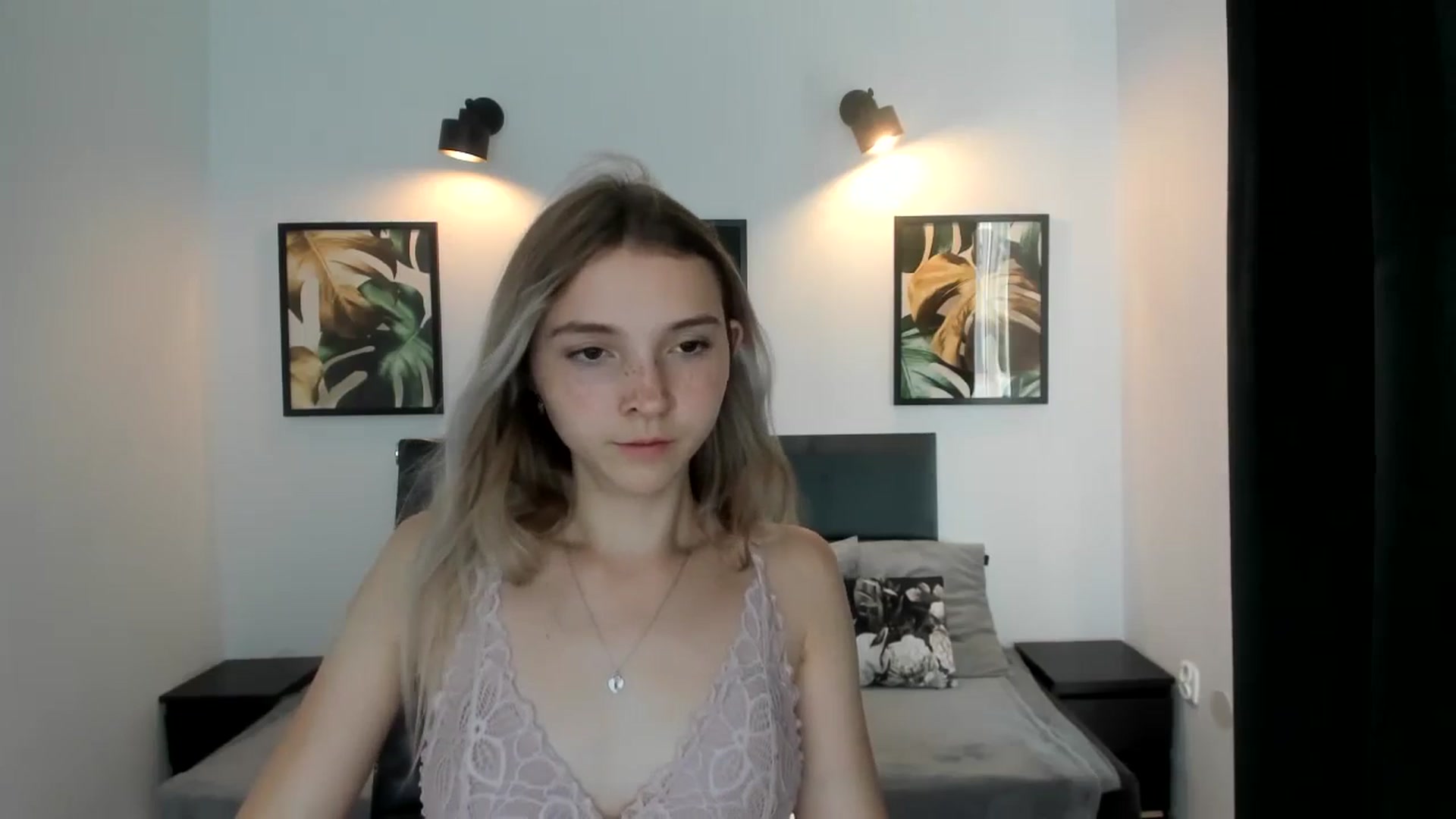 Gallery image thumbnail from Daisyy's myfreecams stream on, 08/26/2024, 17:03 image 3 of 20