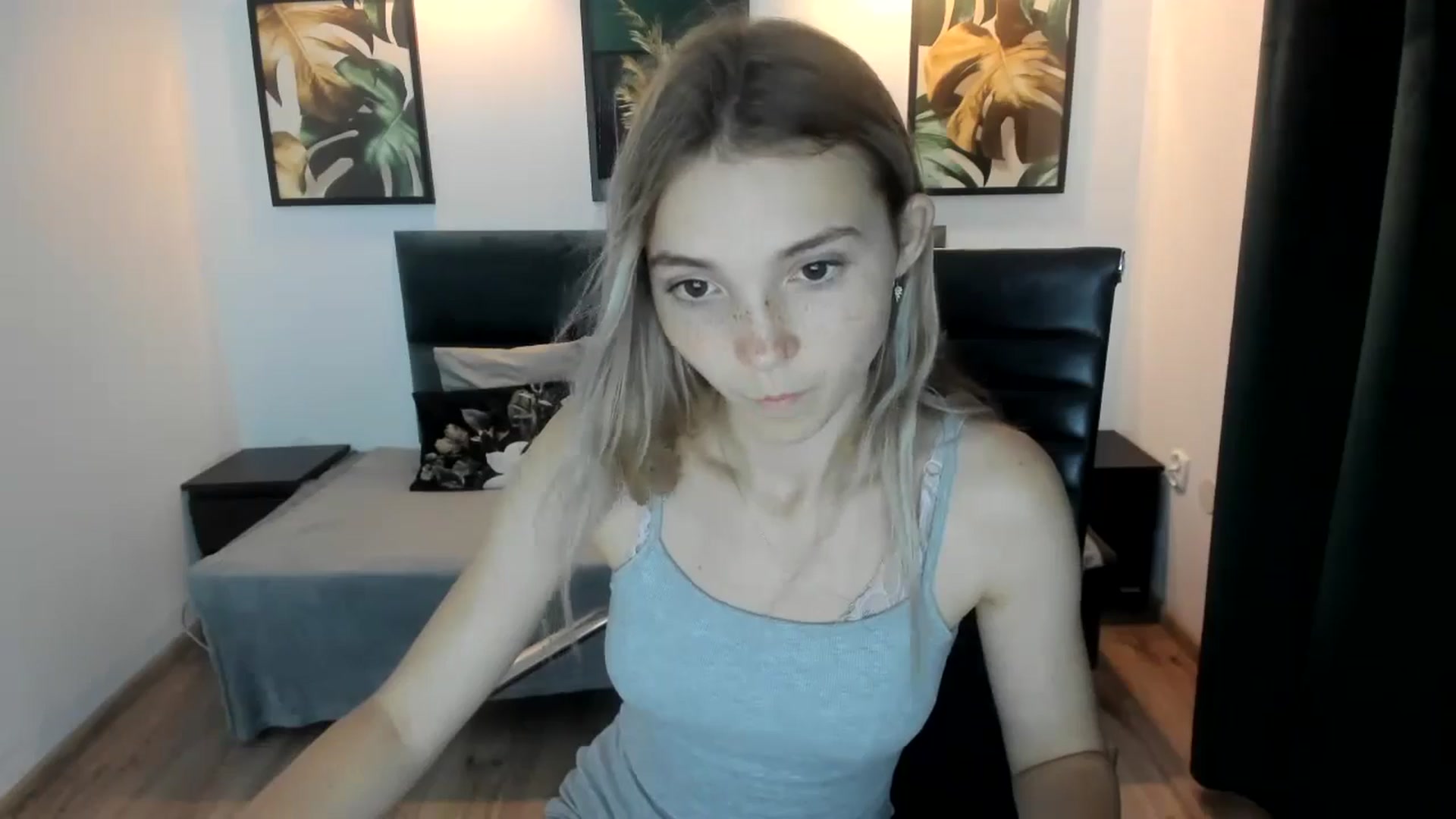 Gallery image thumbnail from Daisyy's myfreecams stream on, 08/26/2024, 18:34 image 11 of 20