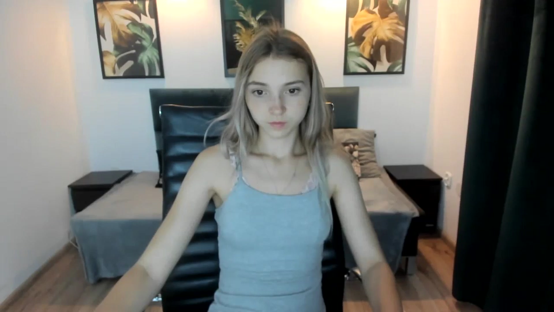 Gallery image thumbnail from Daisyy's myfreecams stream on, 08/26/2024, 19:32 image 3 of 20