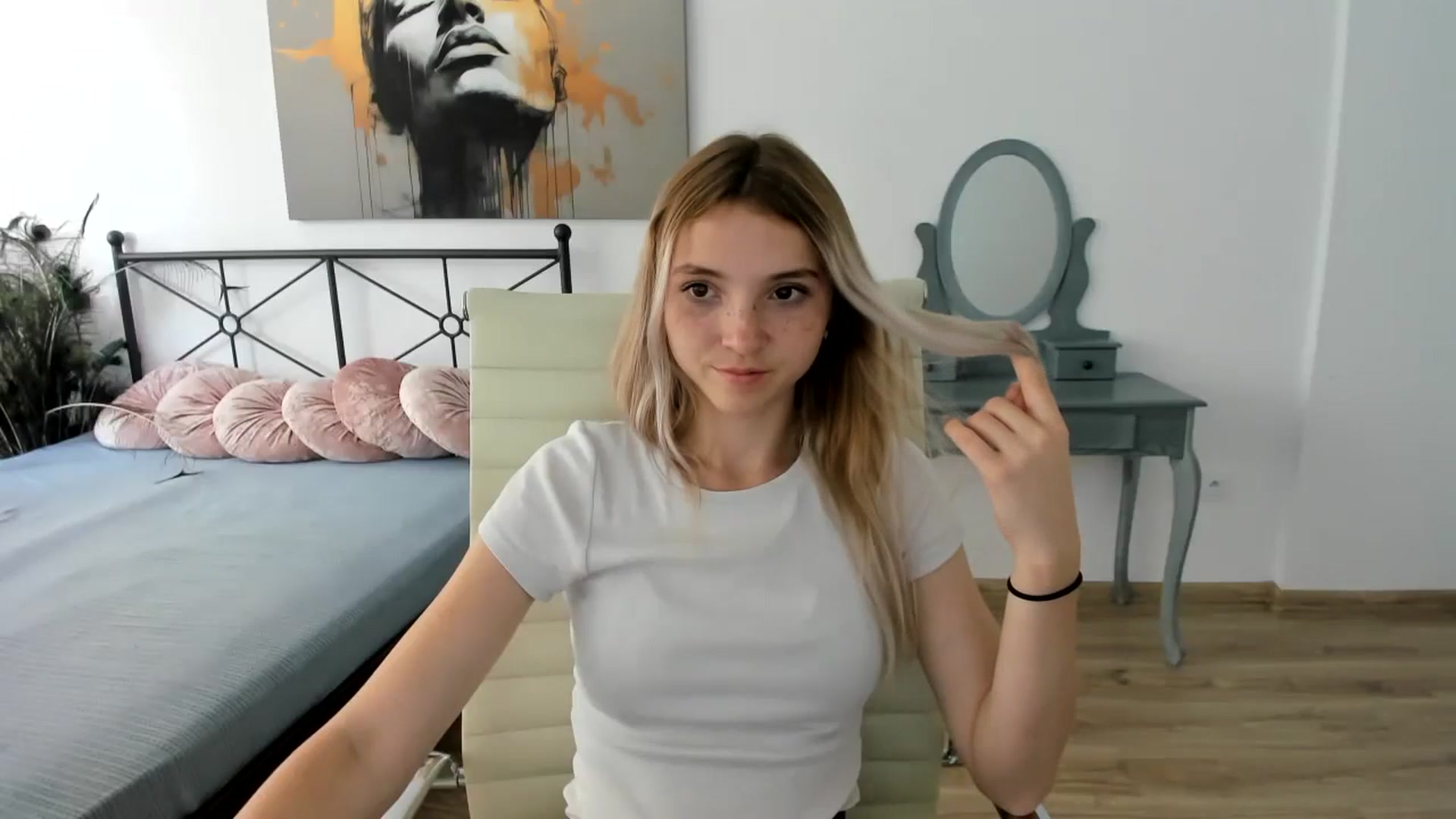 Gallery image thumbnail from Daisyy's myfreecams stream on, 08/28/2024, 12:52 image 3 of 20