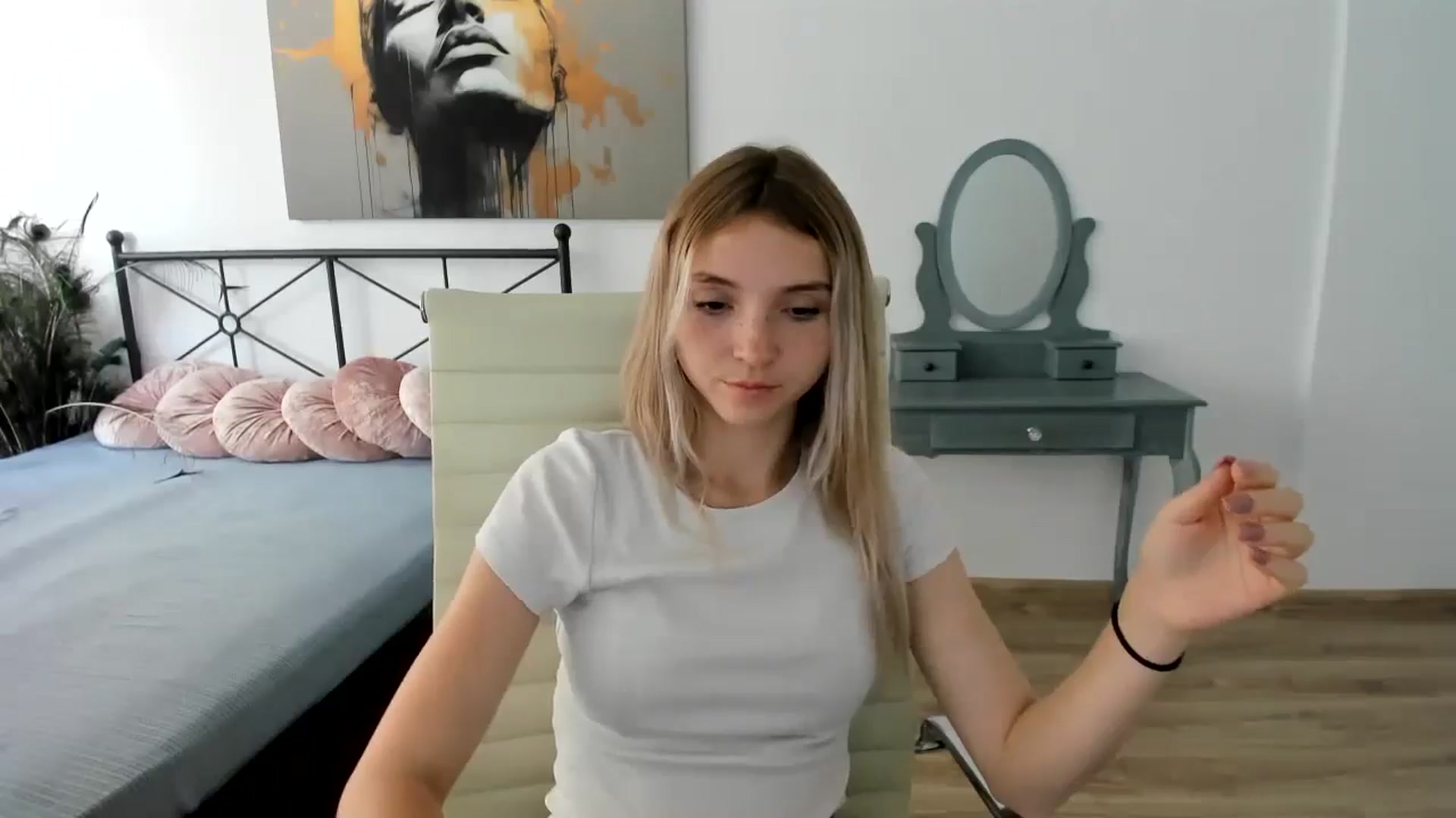 Gallery image thumbnail from Daisyy's myfreecams stream on, 08/28/2024, 12:52 image 20 of 20