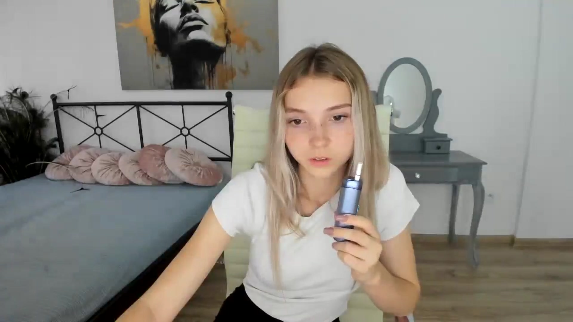 Gallery image thumbnail from Daisyy's myfreecams stream on, 08/28/2024, 17:42 image 7 of 20