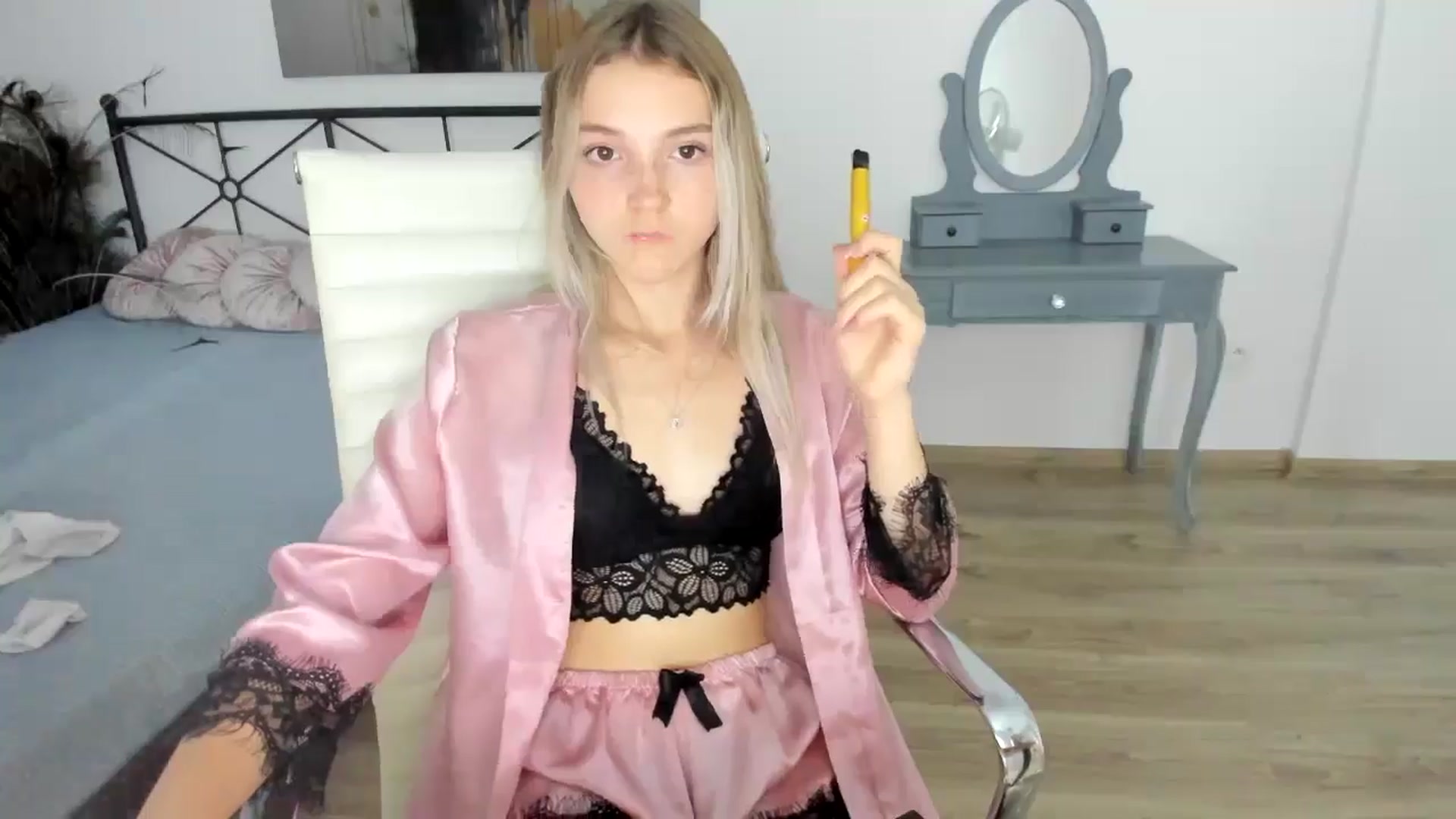 Gallery image thumbnail from Daisyy's myfreecams stream on, 08/28/2024, 20:28 image 2 of 20