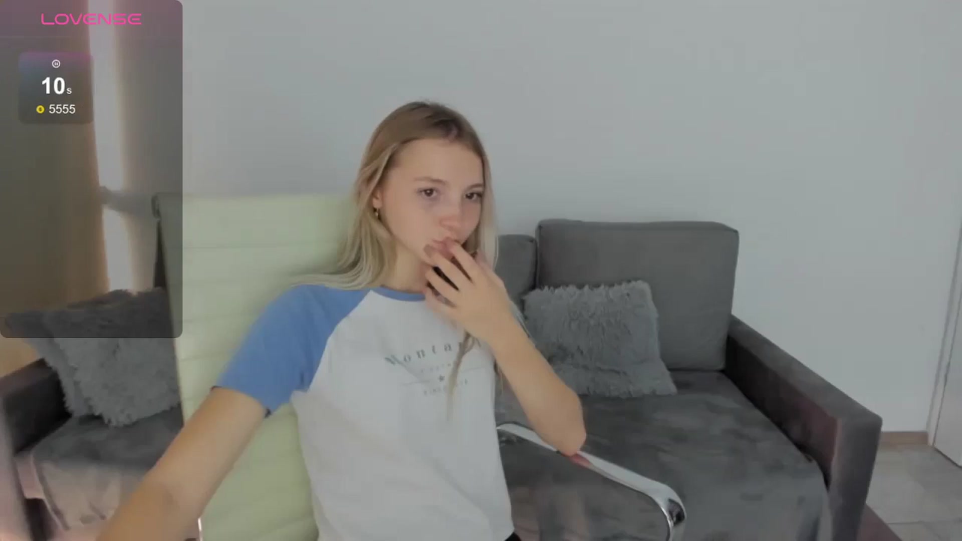 Gallery image thumbnail from Daisyy's myfreecams stream on, 08/30/2024, 17:19 image 11 of 20