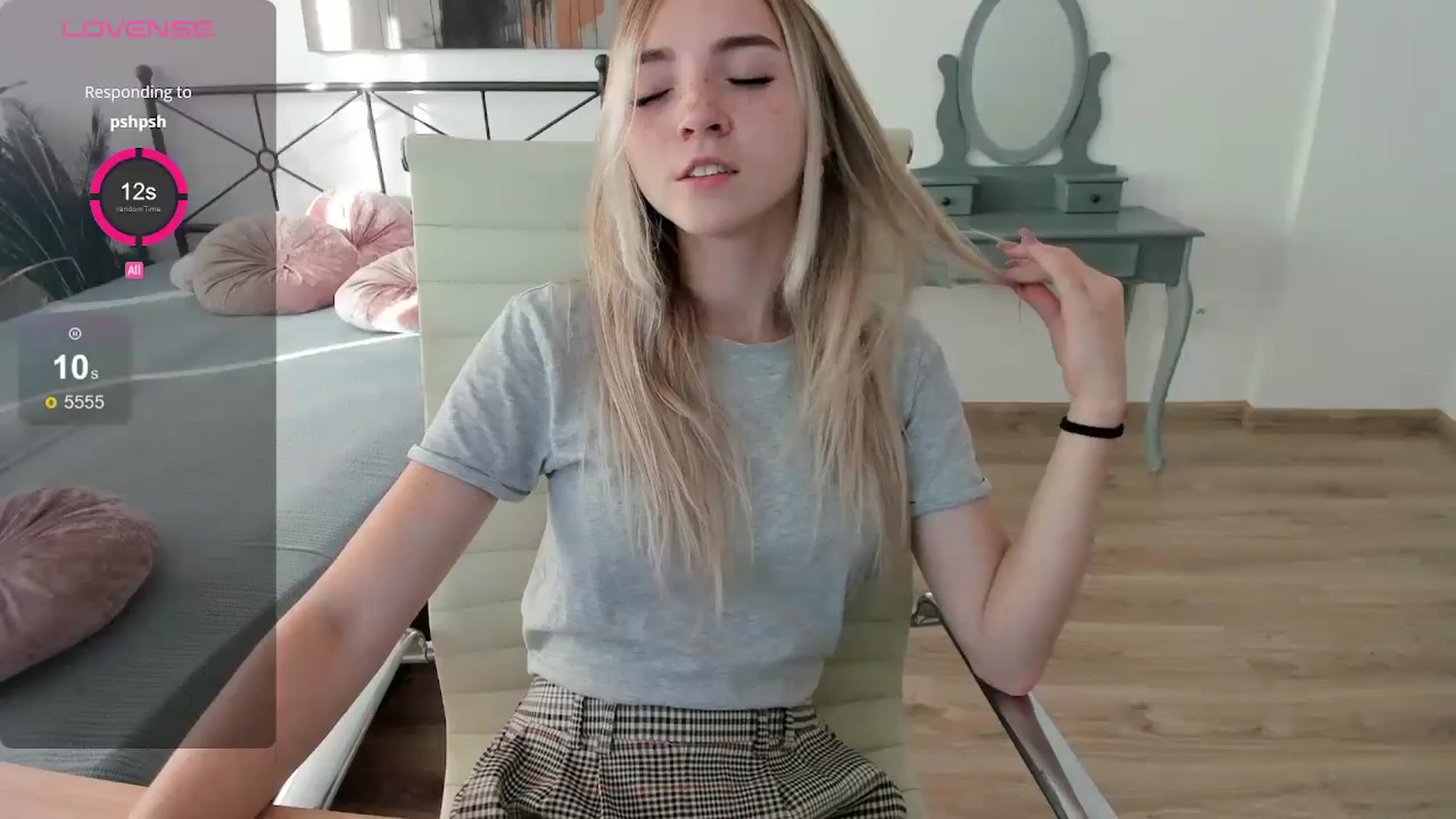 Gallery image thumbnail from Daisyy's myfreecams stream on, 09/03/2024, 15:30 image 16 of 20