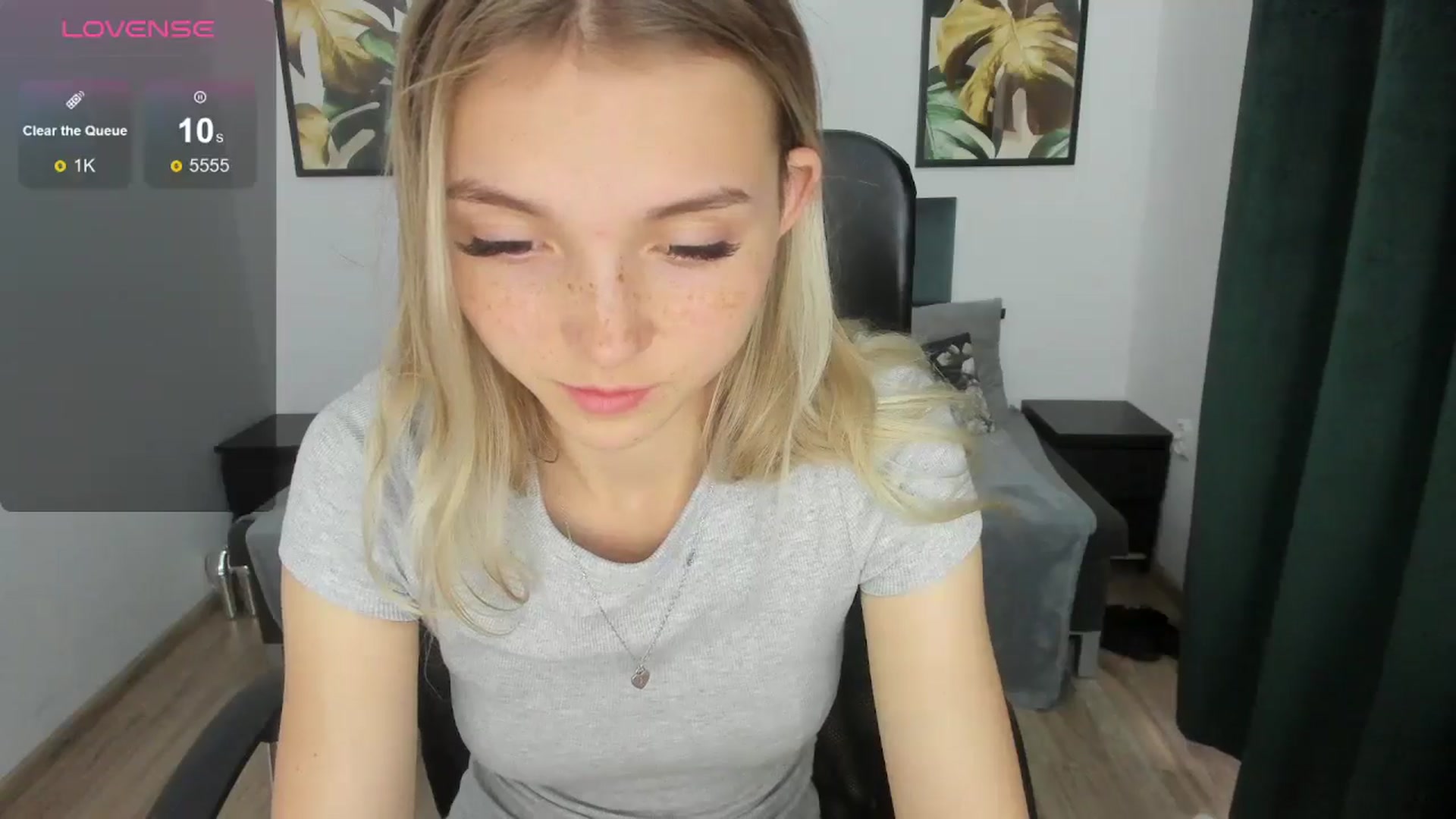 Gallery image thumbnail from Daisyy's myfreecams stream on, 09/06/2024, 17:25 image 10 of 20