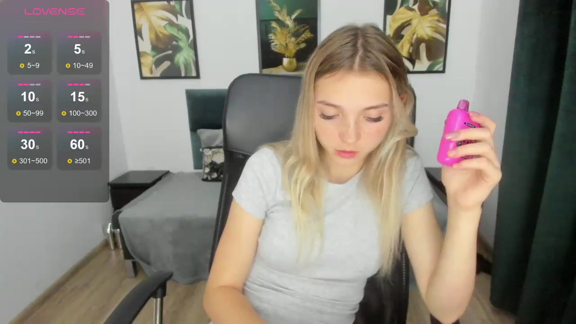 Gallery image thumbnail from Daisyy's myfreecams stream on, 09/06/2024, 19:12 image 15 of 20