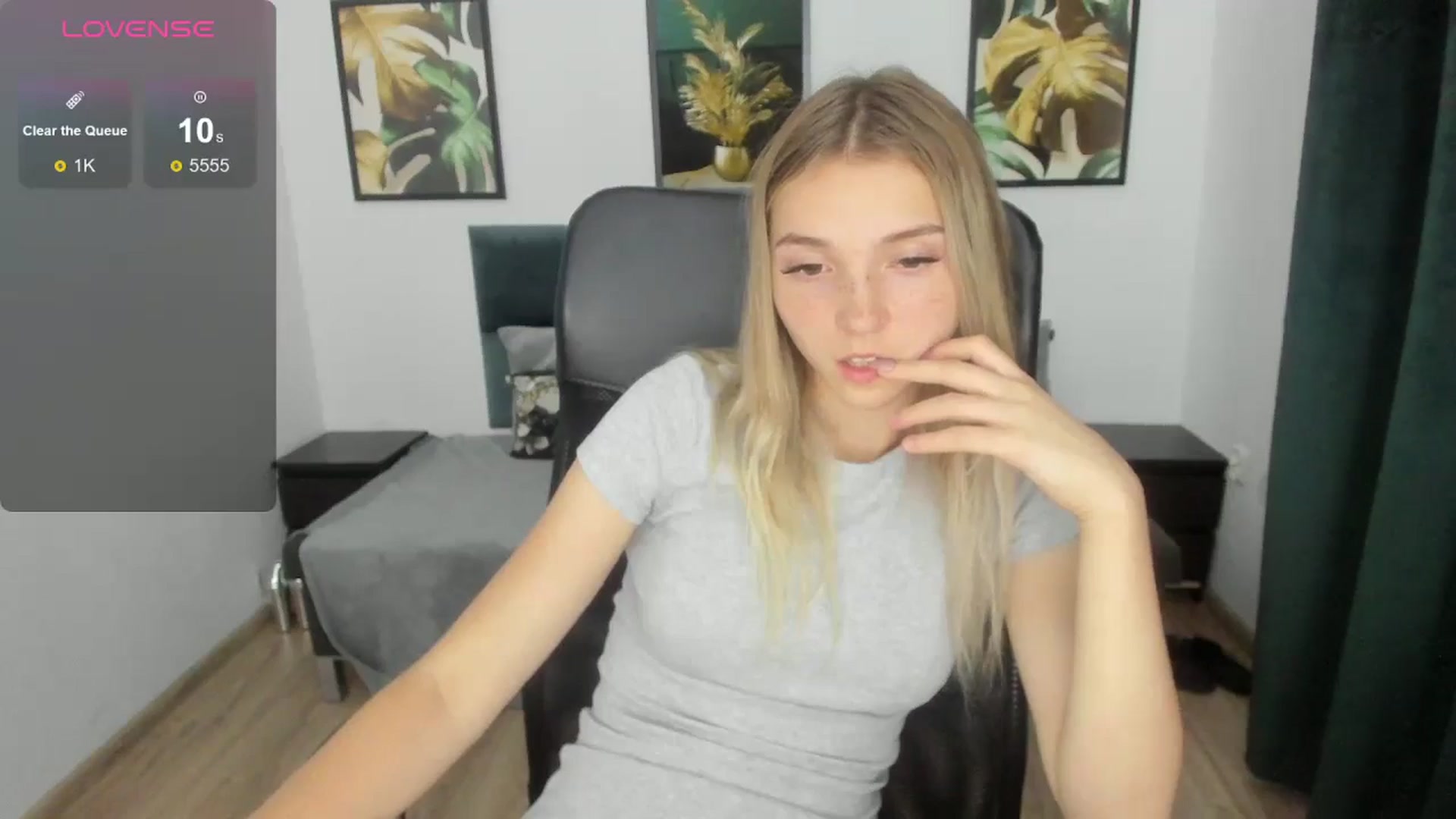 Gallery image thumbnail from Daisyy's myfreecams stream on, 09/06/2024, 19:12 image 17 of 20