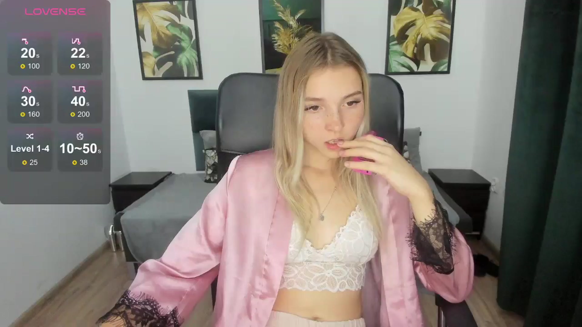 Gallery image thumbnail from Daisyy's myfreecams stream on, 09/06/2024, 20:43 image 1 of 20