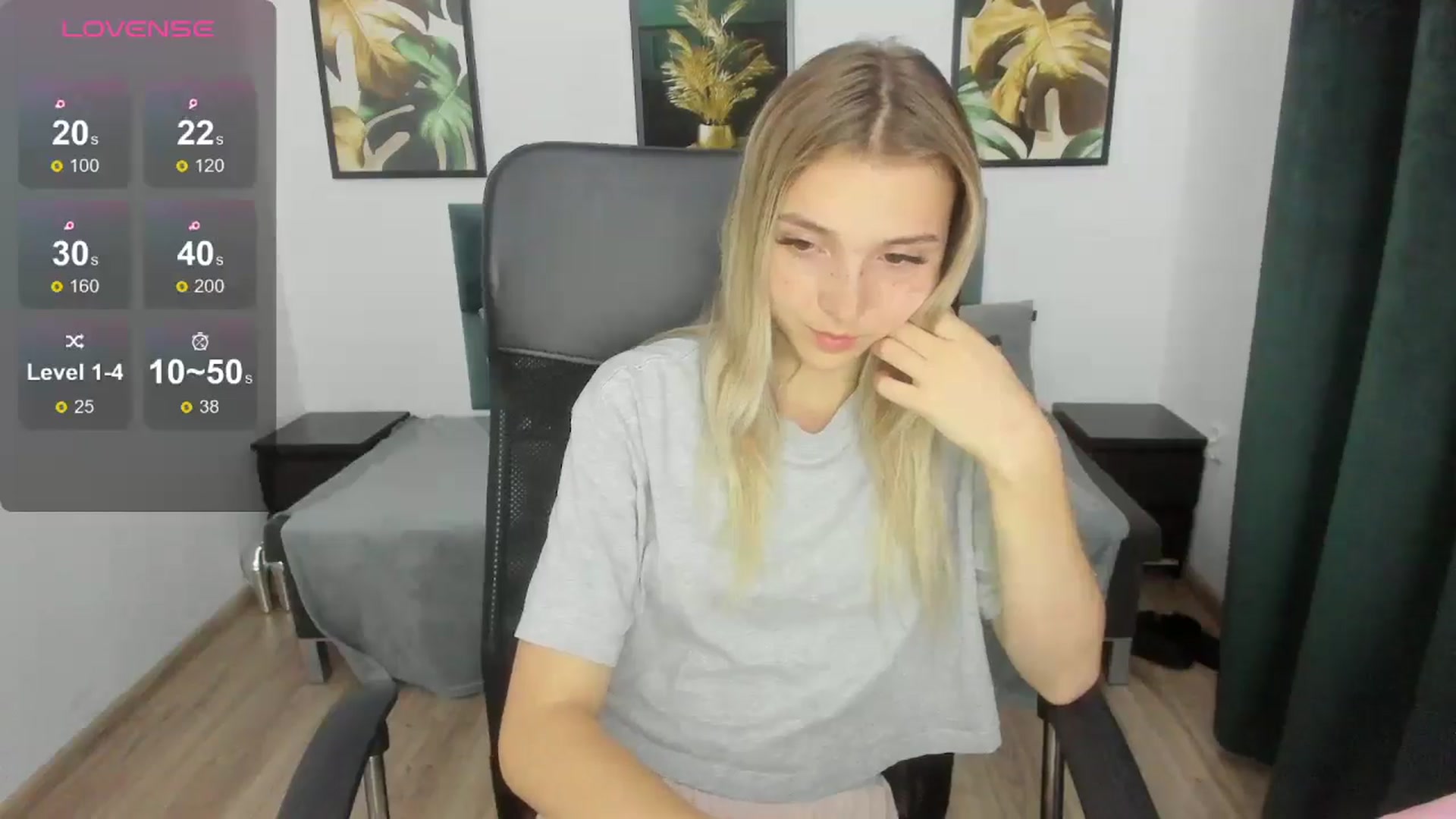 Gallery image thumbnail from Daisyy's myfreecams stream on, 09/06/2024, 21:17 image 12 of 20