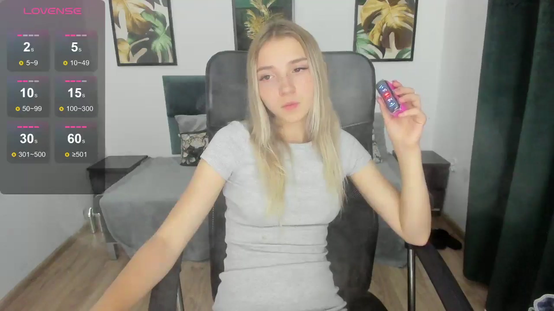 Gallery image thumbnail from Daisyy's myfreecams stream on, 09/06/2024, 22:39 image 14 of 20