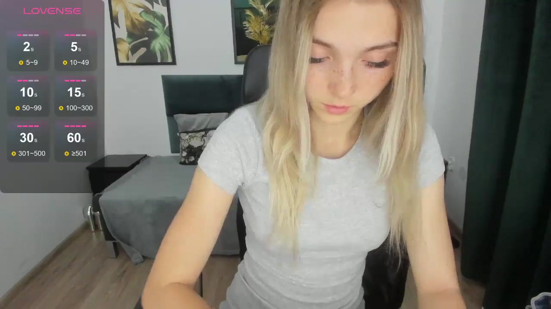 Gallery image thumbnail from Daisyy's myfreecams stream on, 09/06/2024, 22:39 image 12 of 20