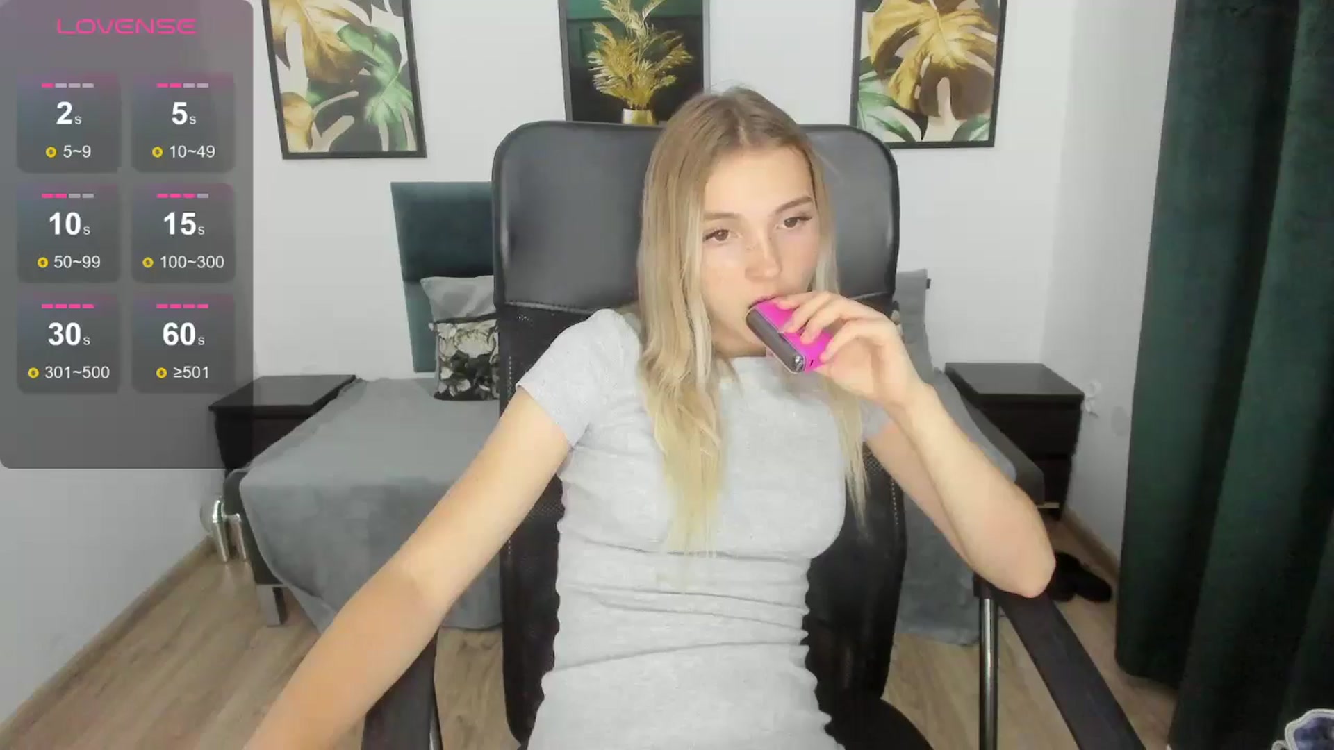 Gallery image thumbnail from Daisyy's myfreecams stream on, 09/06/2024, 22:39 image 6 of 20