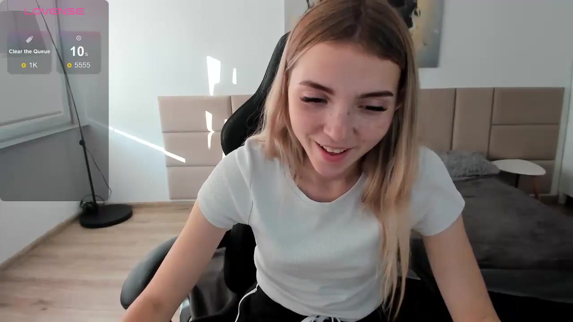 Gallery image thumbnail from Daisyy's myfreecams stream on, 09/07/2024, 15:35 image 4 of 20