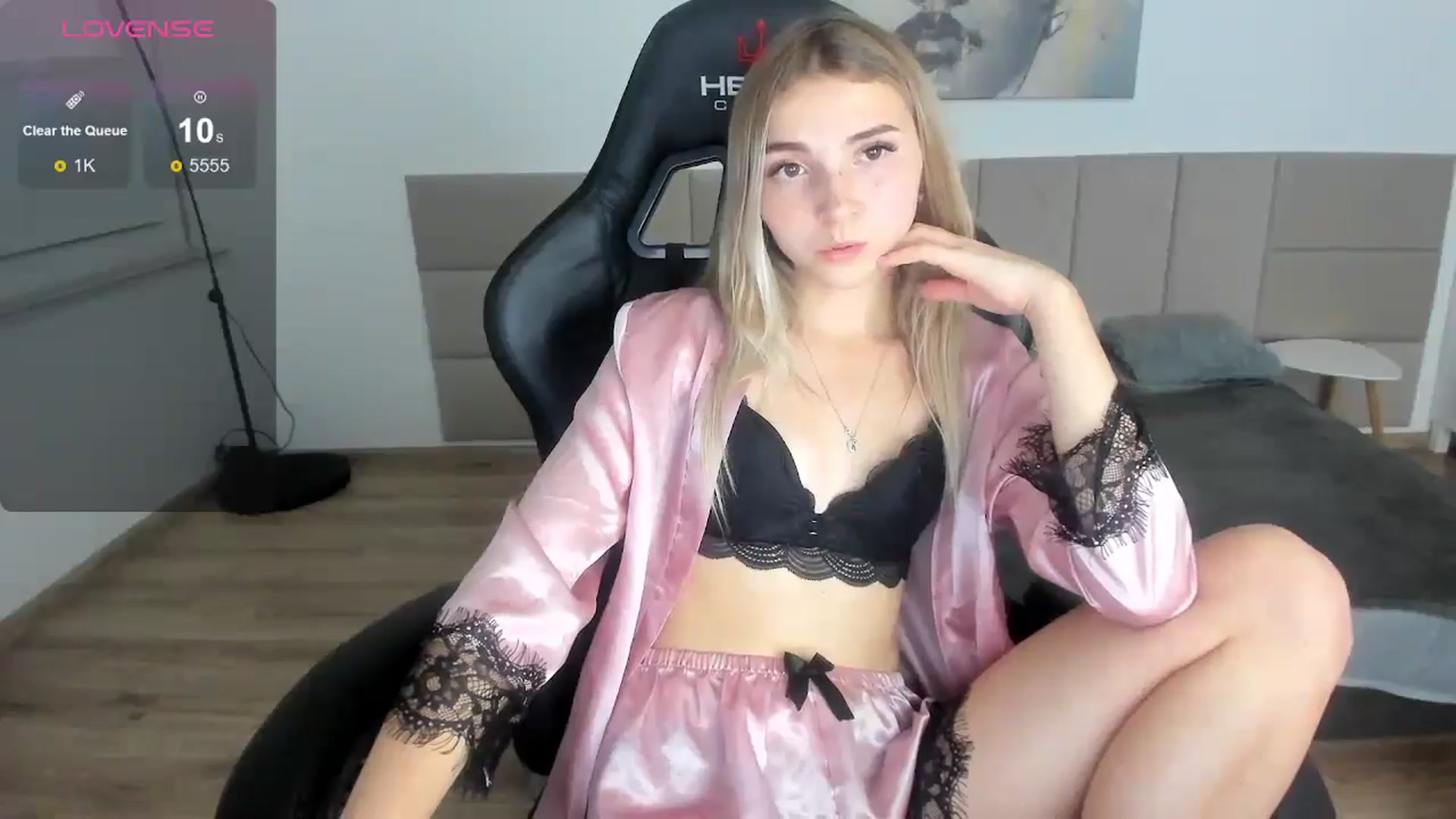 Gallery image thumbnail from Daisyy's myfreecams stream on, 09/07/2024, 19:48 image 17 of 20