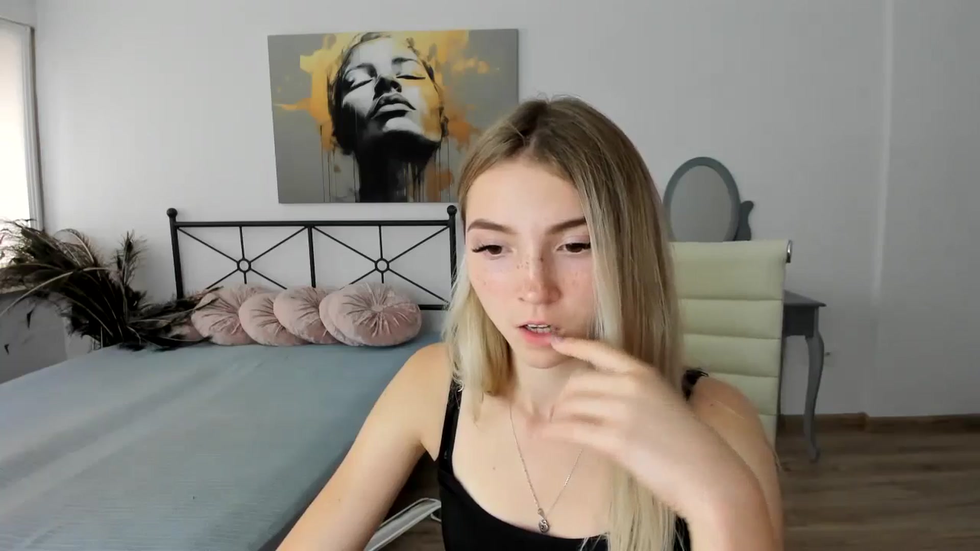 Gallery image thumbnail from Daisyy's myfreecams stream on, 09/09/2024, 14:38 image 11 of 20