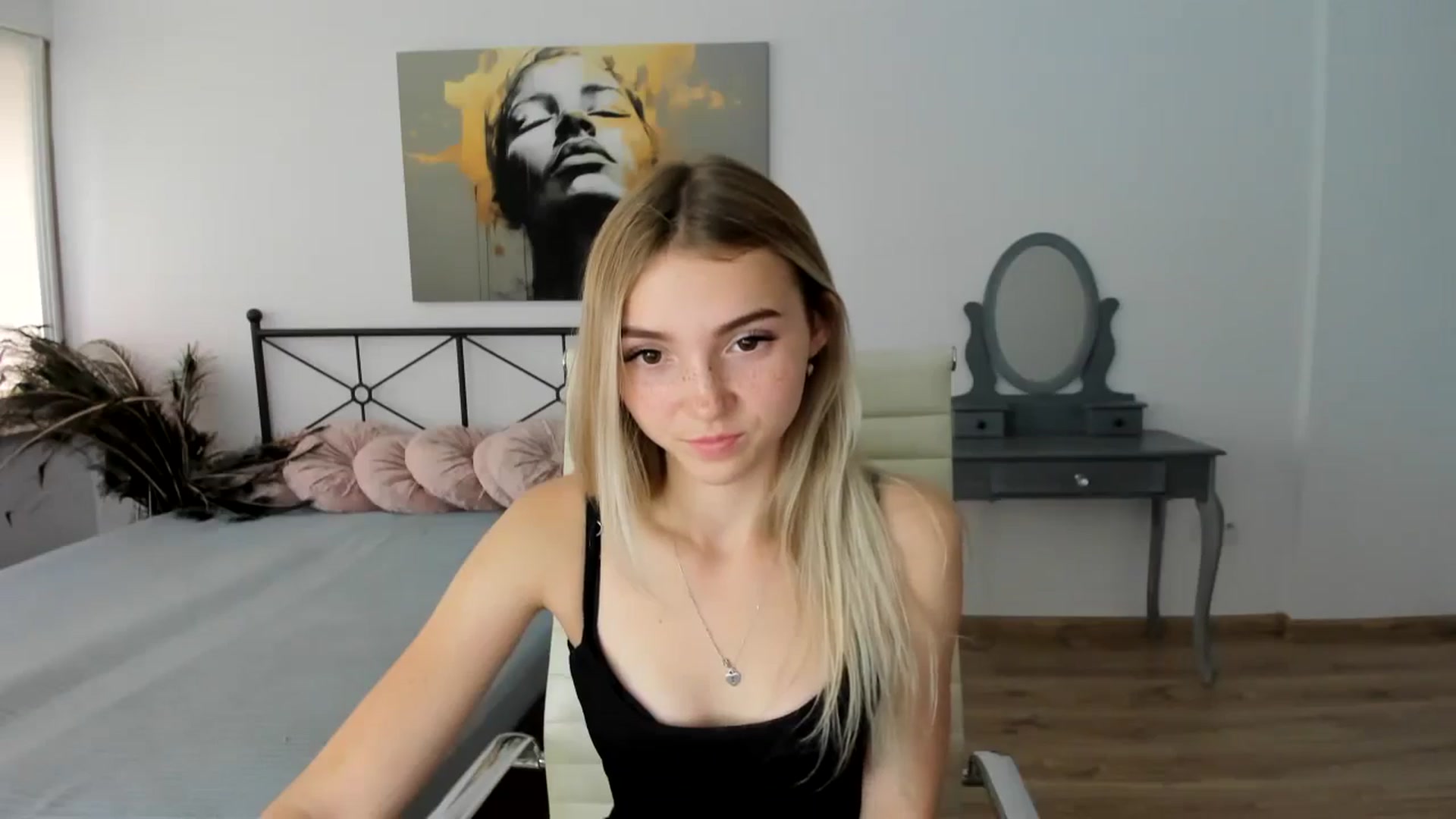 Gallery image thumbnail from Daisyy's myfreecams stream on, 09/09/2024, 14:38 image 7 of 20