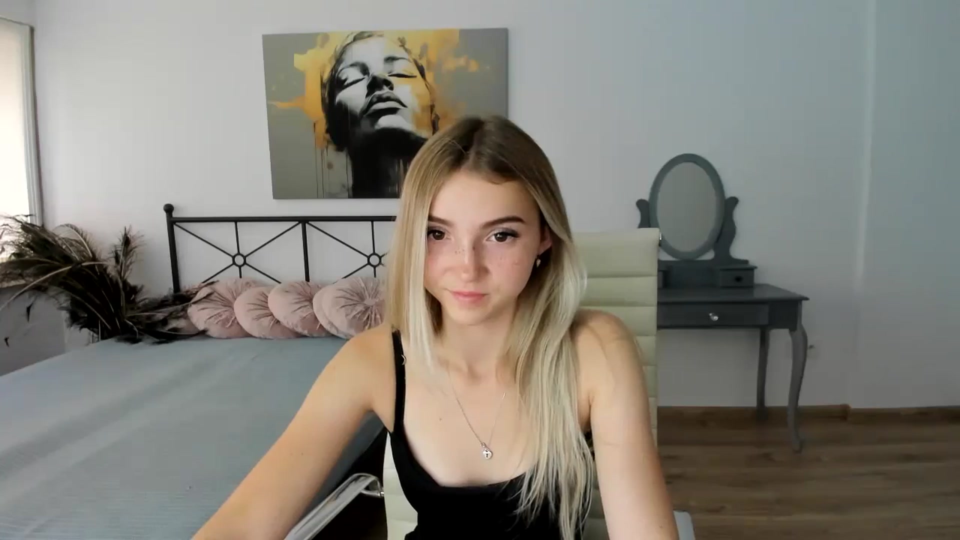 Gallery image thumbnail from Daisyy's myfreecams stream on, 09/09/2024, 14:38 image 8 of 20