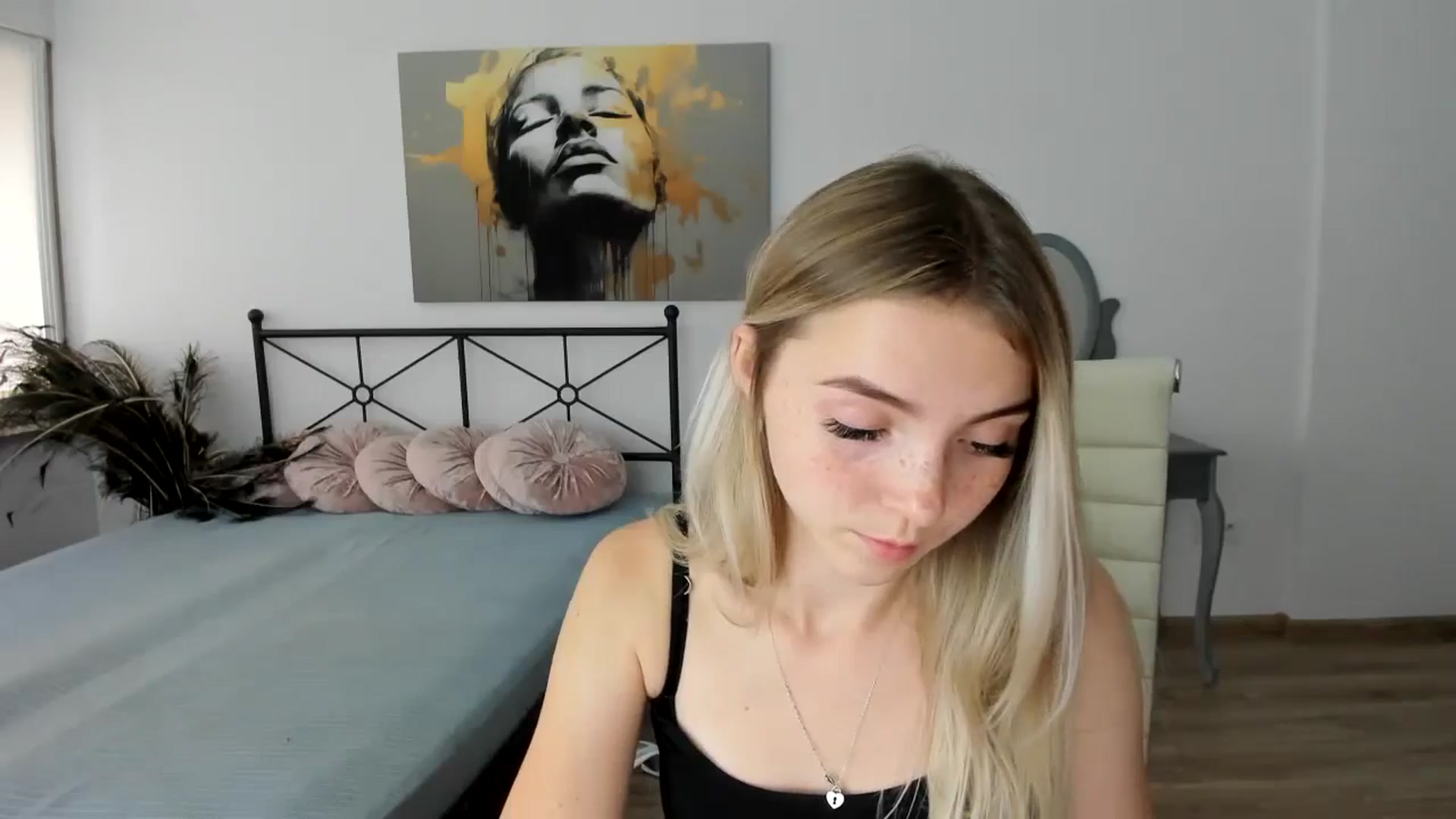Gallery image thumbnail from Daisyy's myfreecams stream on, 09/09/2024, 14:38 image 10 of 20