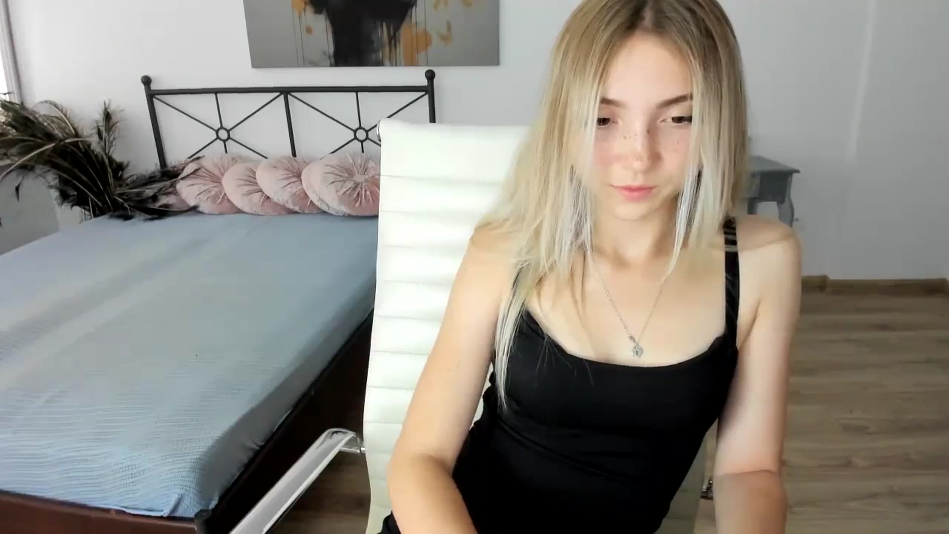 Gallery image thumbnail from Daisyy's myfreecams stream on, 09/09/2024, 14:58 image 12 of 20
